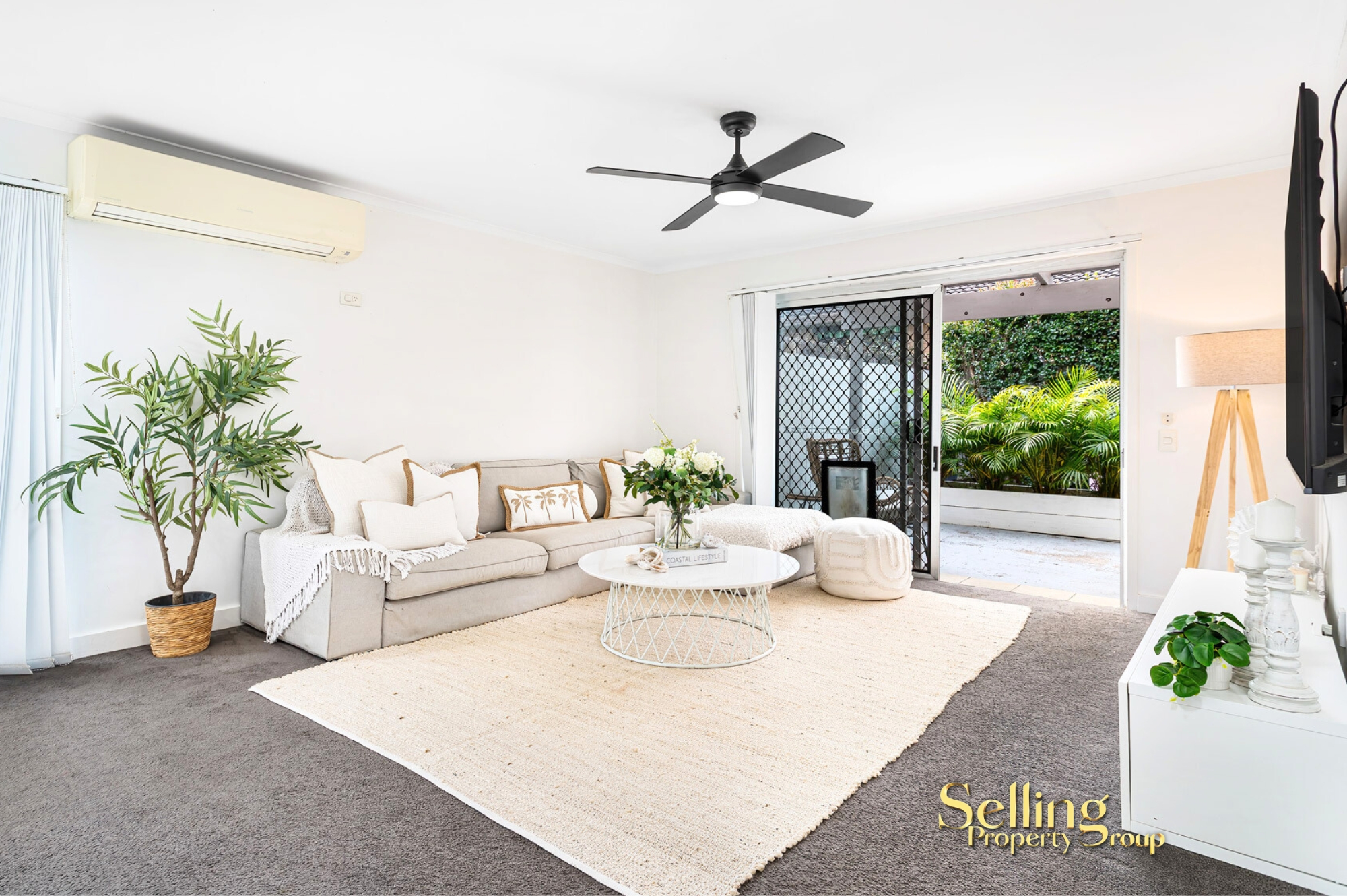 2 / 6 Brookside Road, Labrador