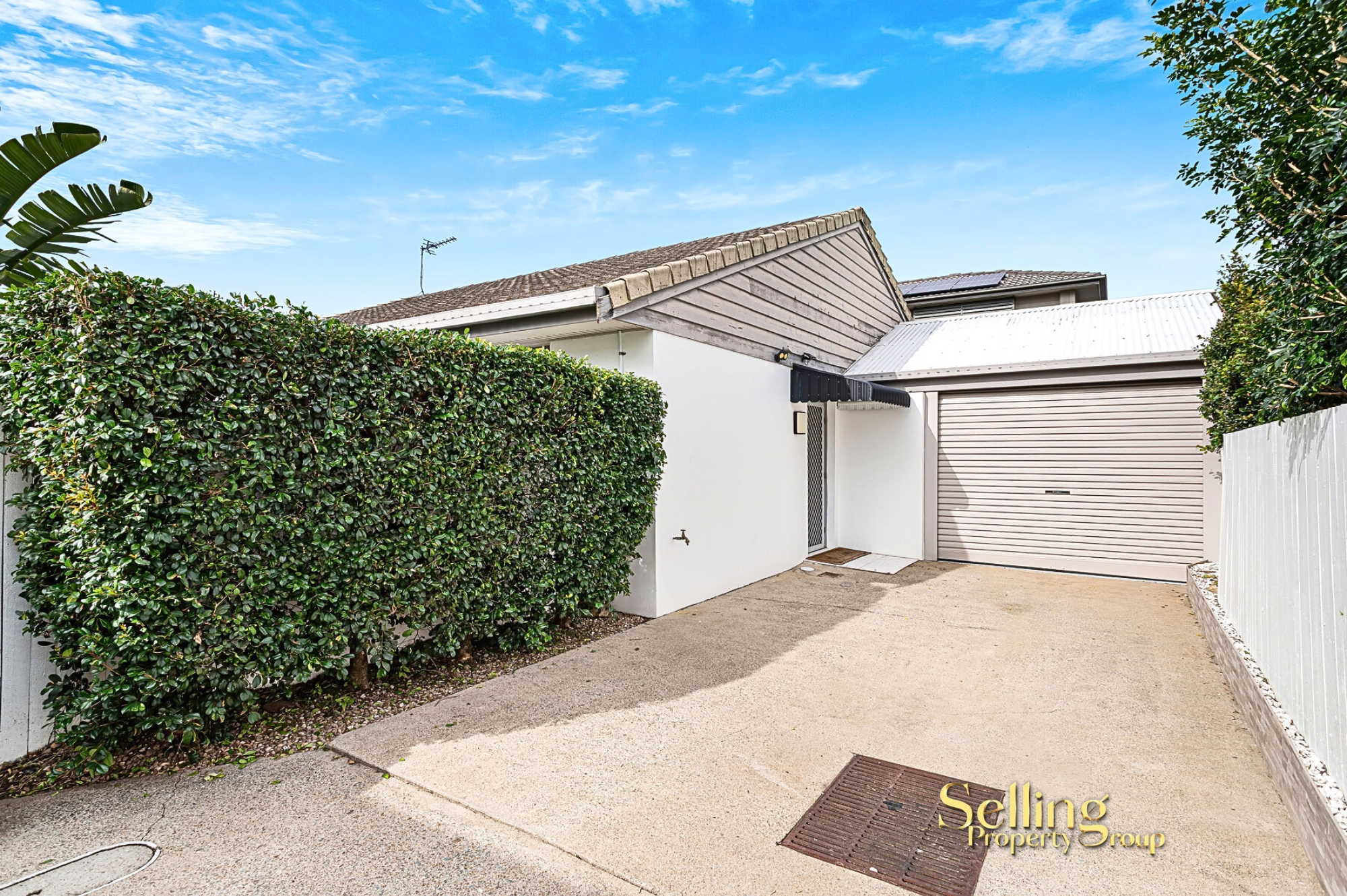 2 / 6 Brookside Road, Labrador