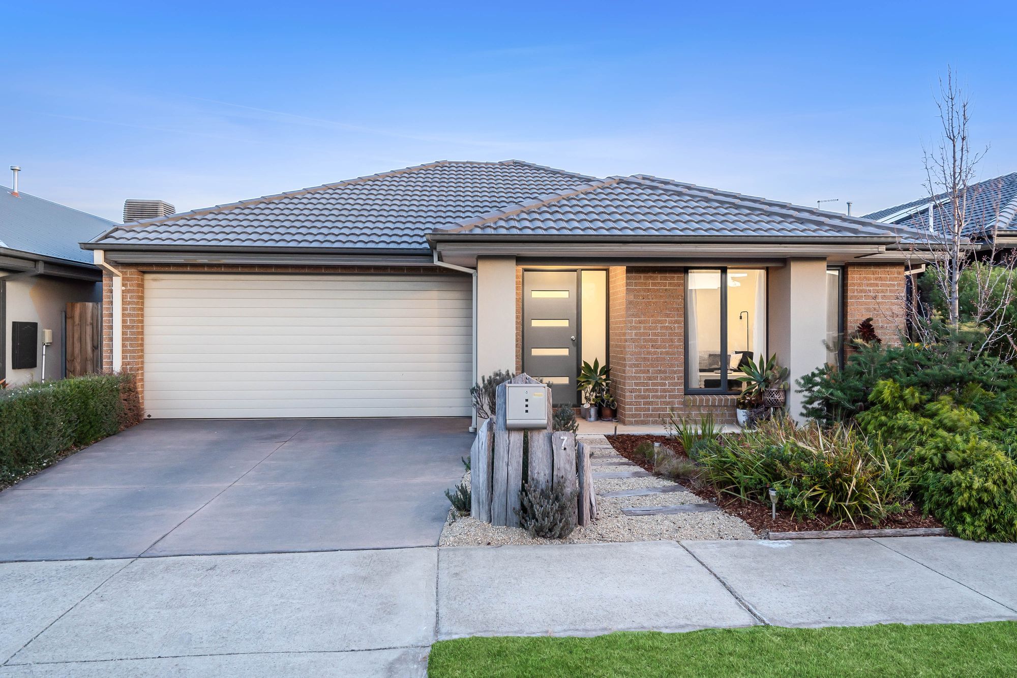 Listing image for 7 Snedden Street, ARMSTRONG CREEK  VIC  3217