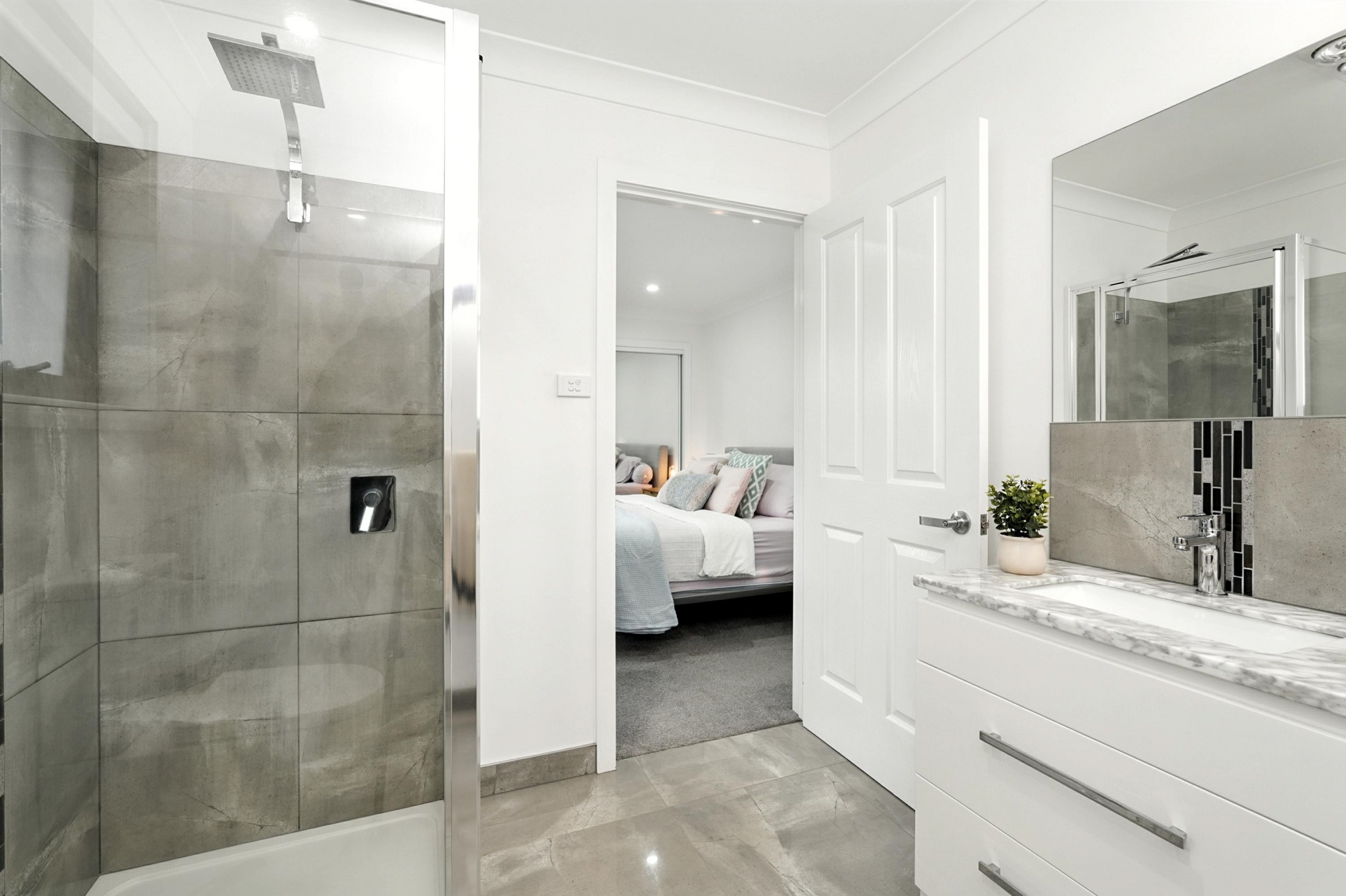 1 / 60 Allison Avenue, Riverside