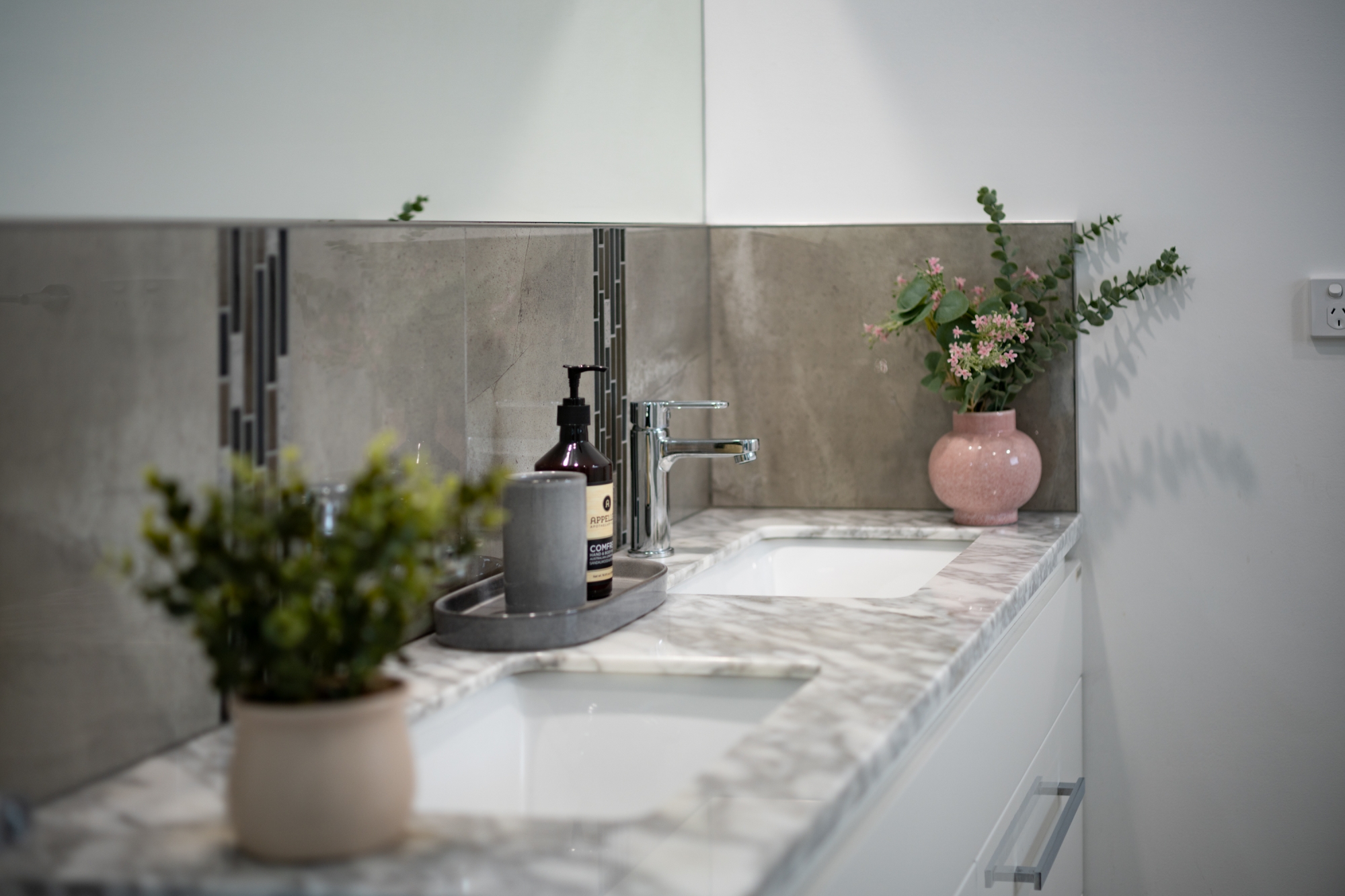 1 / 60 Allison Avenue, Riverside