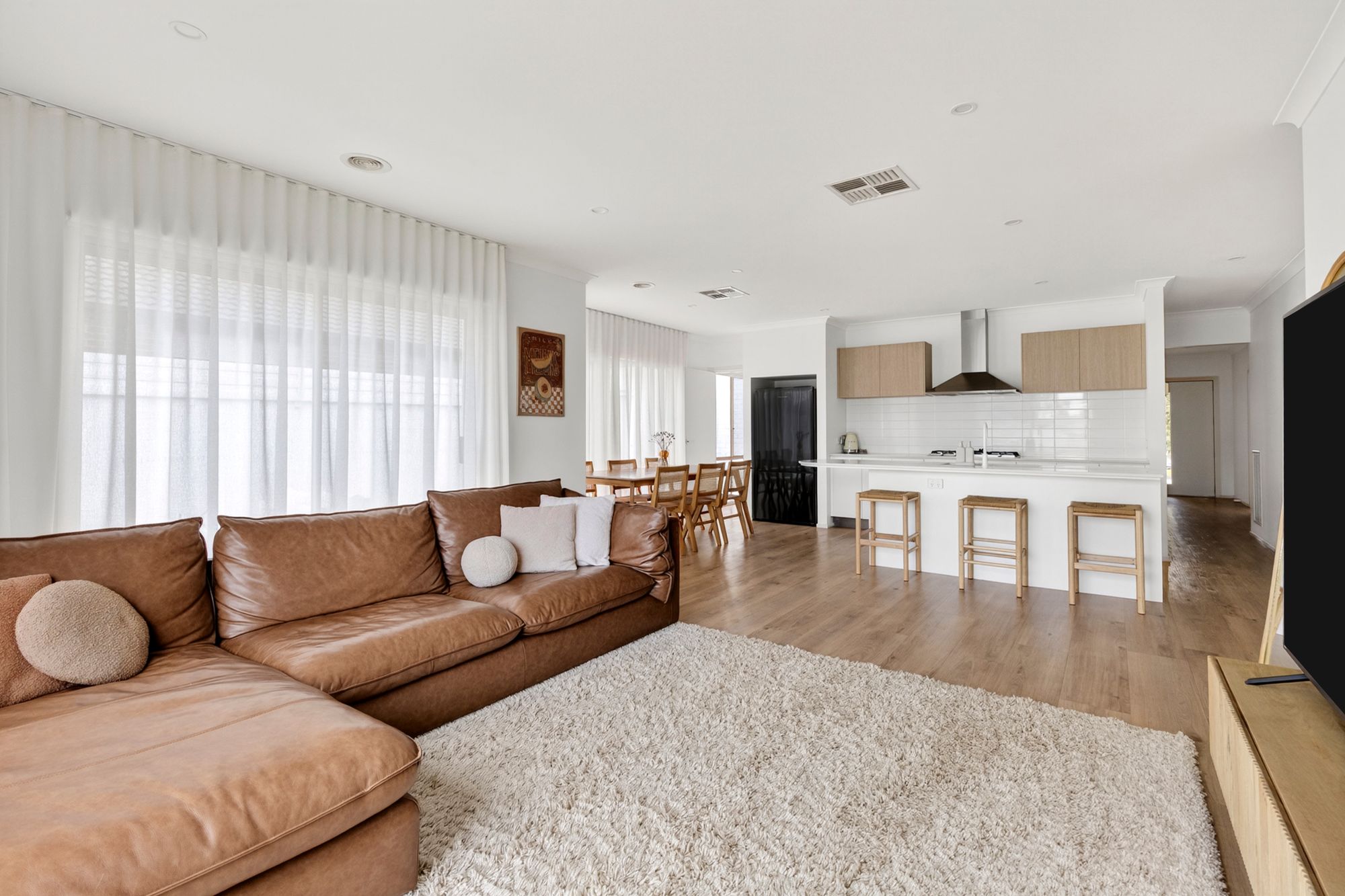 3 Yellow Gum Way, MOUNT DUNEED