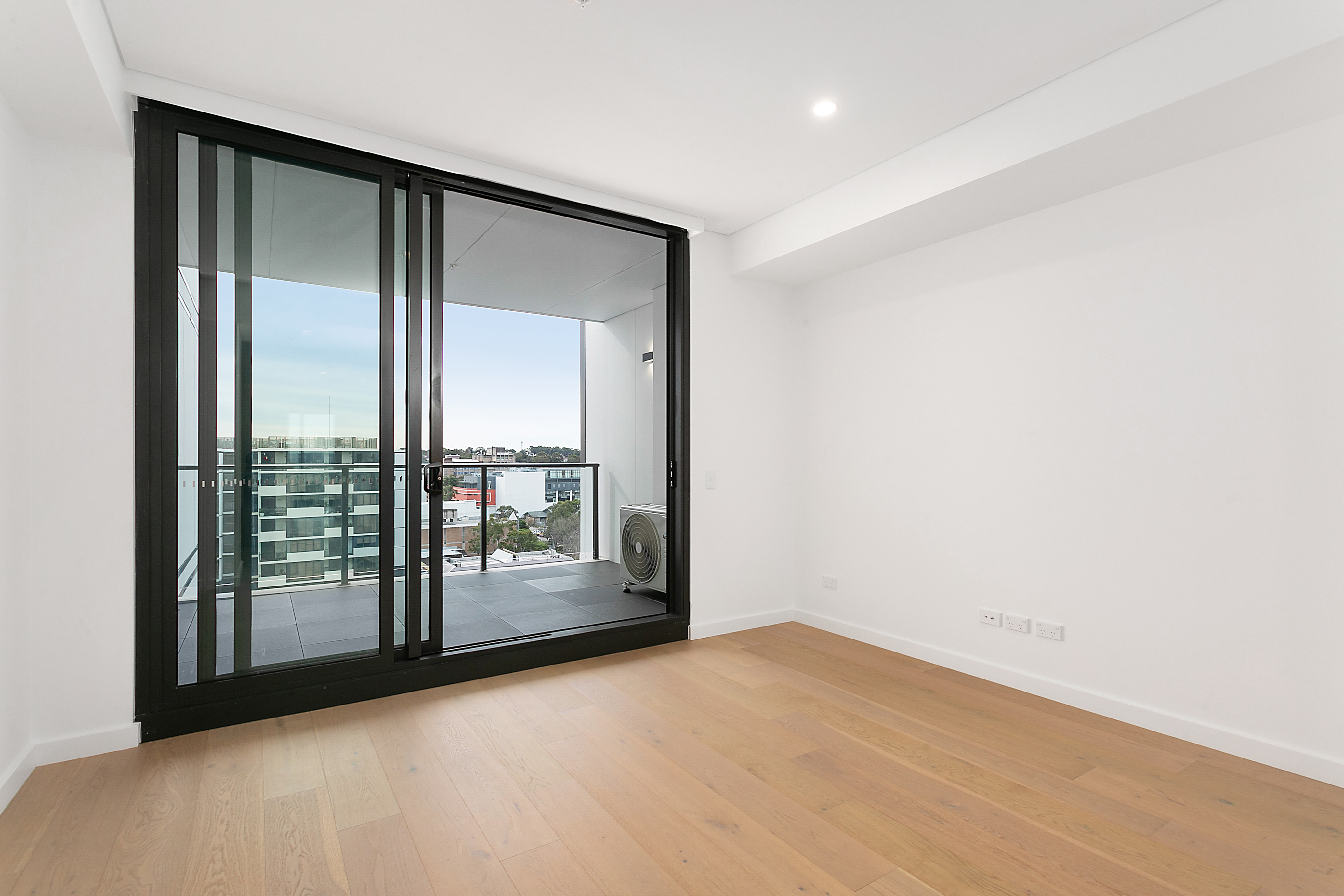 414 / 19 Meredith Street - Lightbox View 2