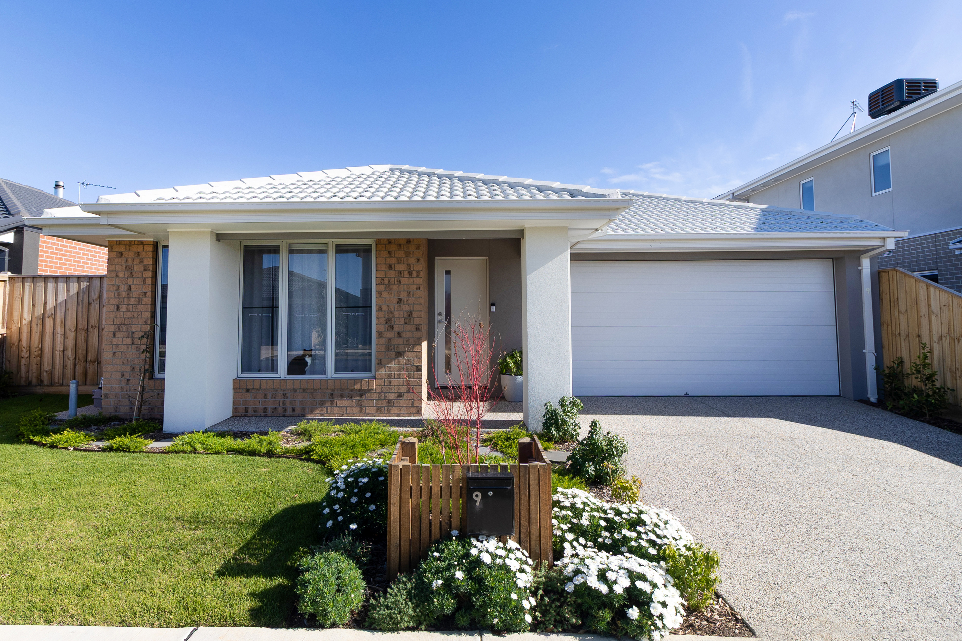 Listing image for 9 Crestview Street, CHARLEMONT  VIC  3217