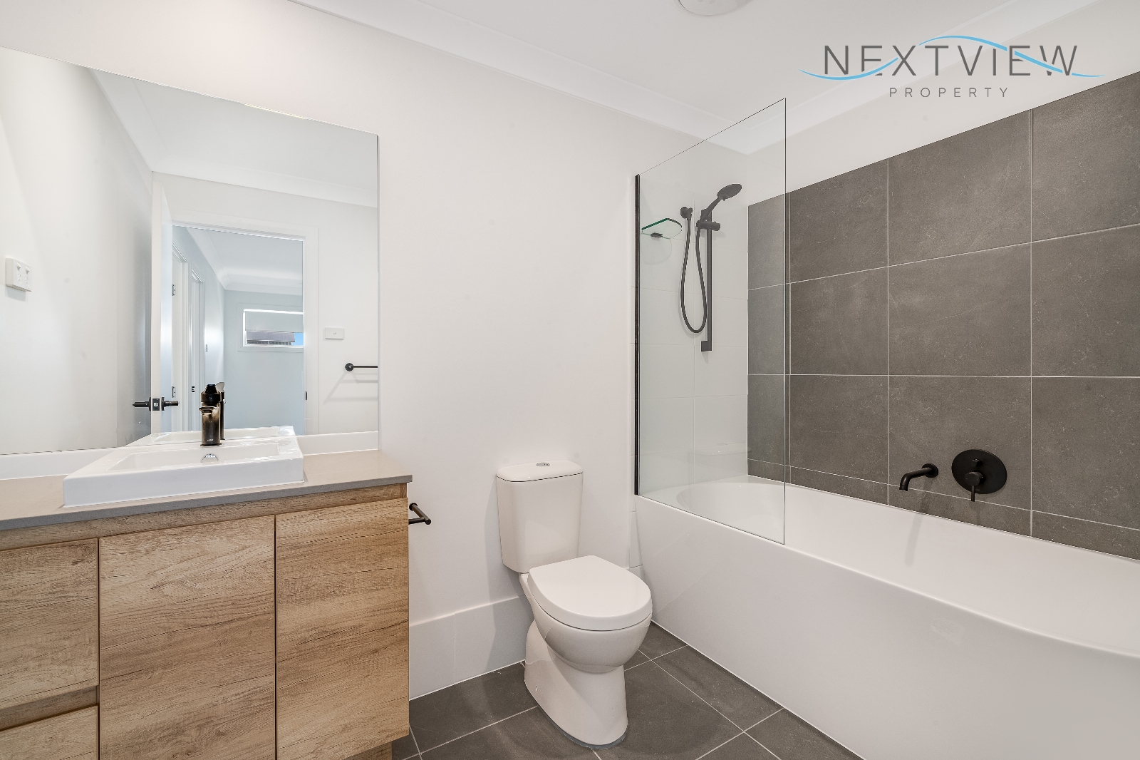 37 Yellena Road, Fletcher