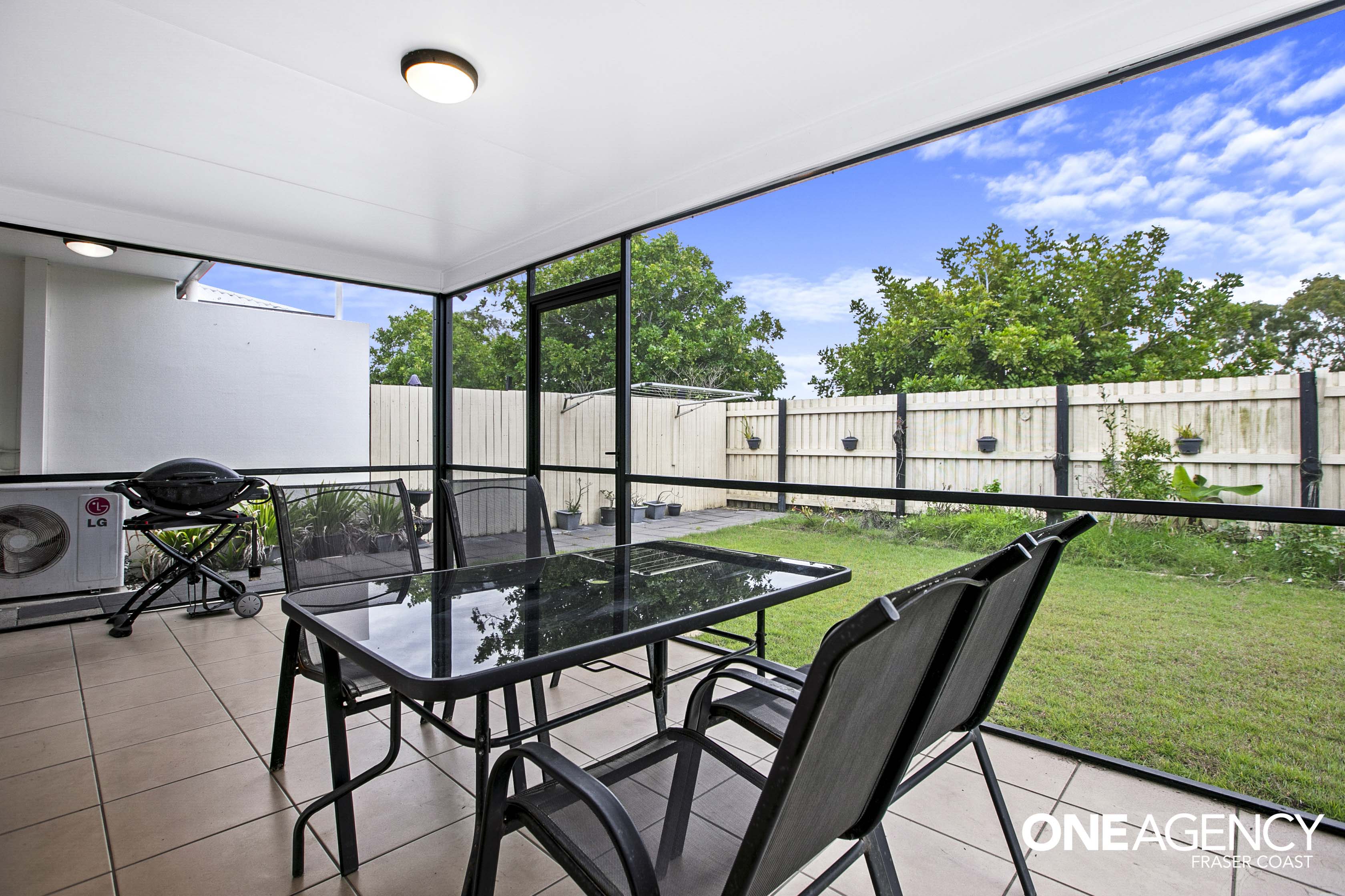8 / 230 Pulgul Street, Urangan