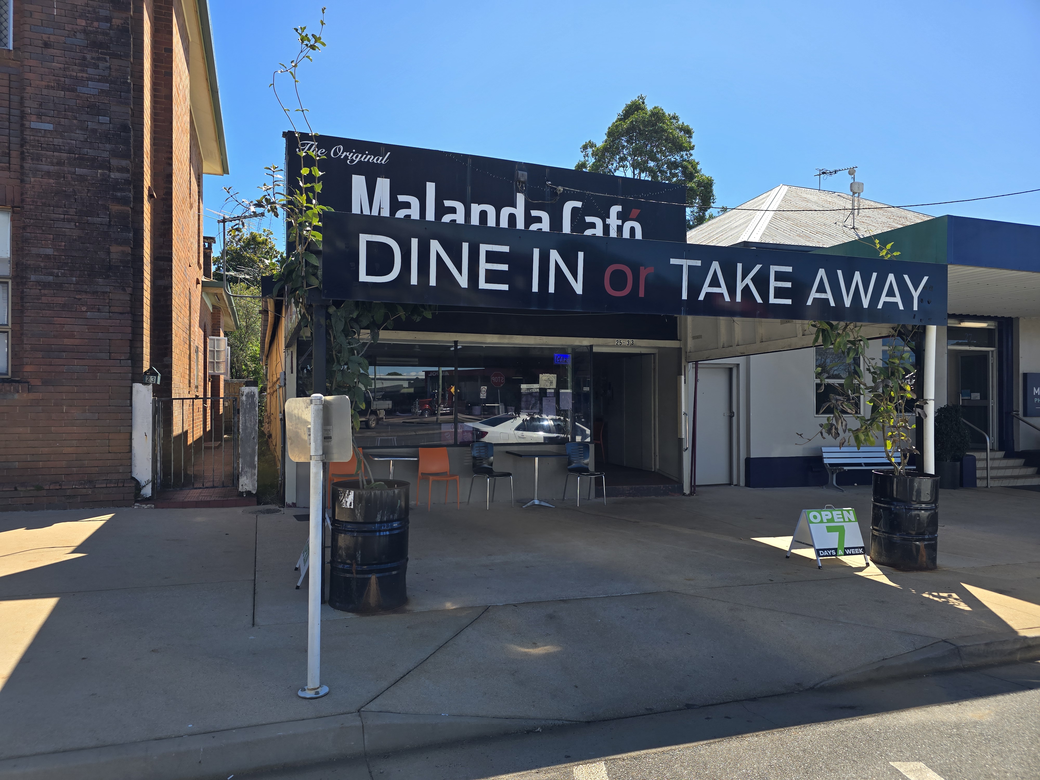 25 English Street, Malanda
