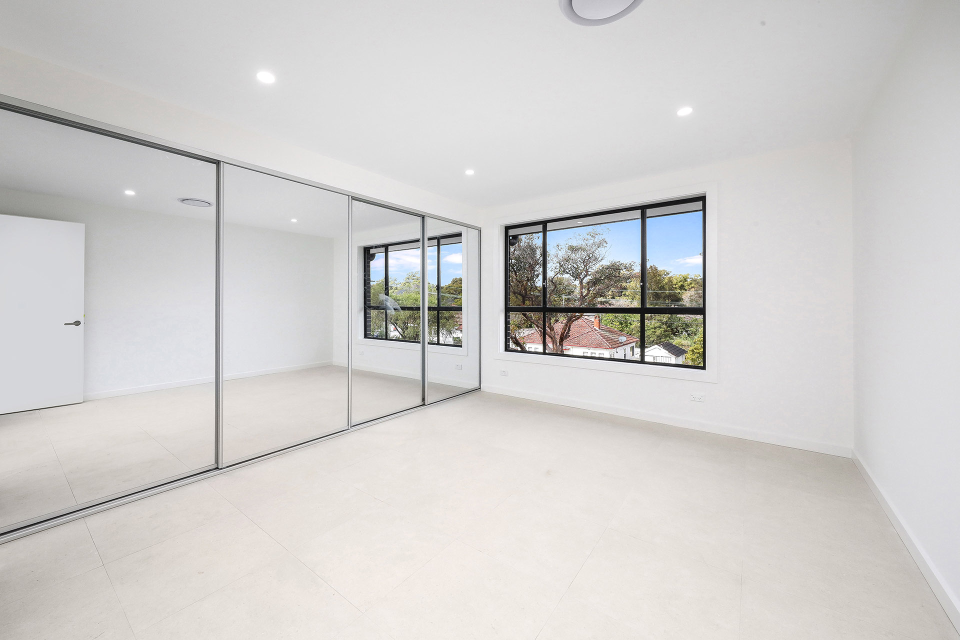 1 and 2 / 10-12 Amy Road, Peakhurst