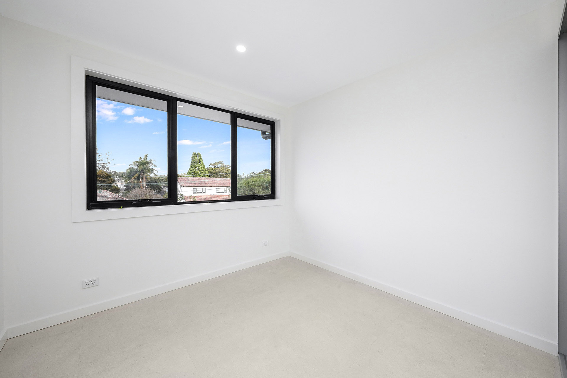 1 and 2 / 10-12 Amy Road, Peakhurst