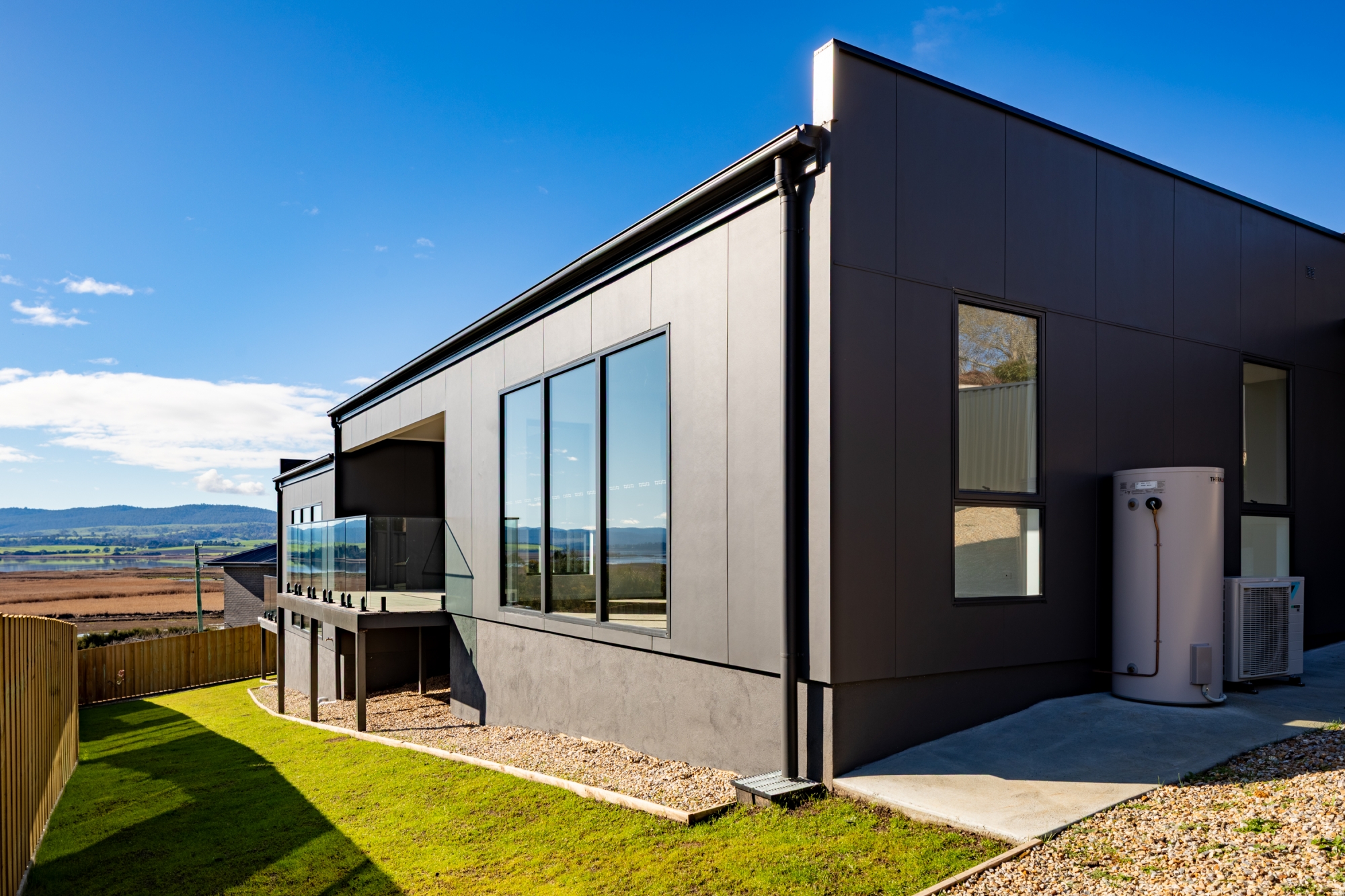 23 Tamar Island Court, Riverside