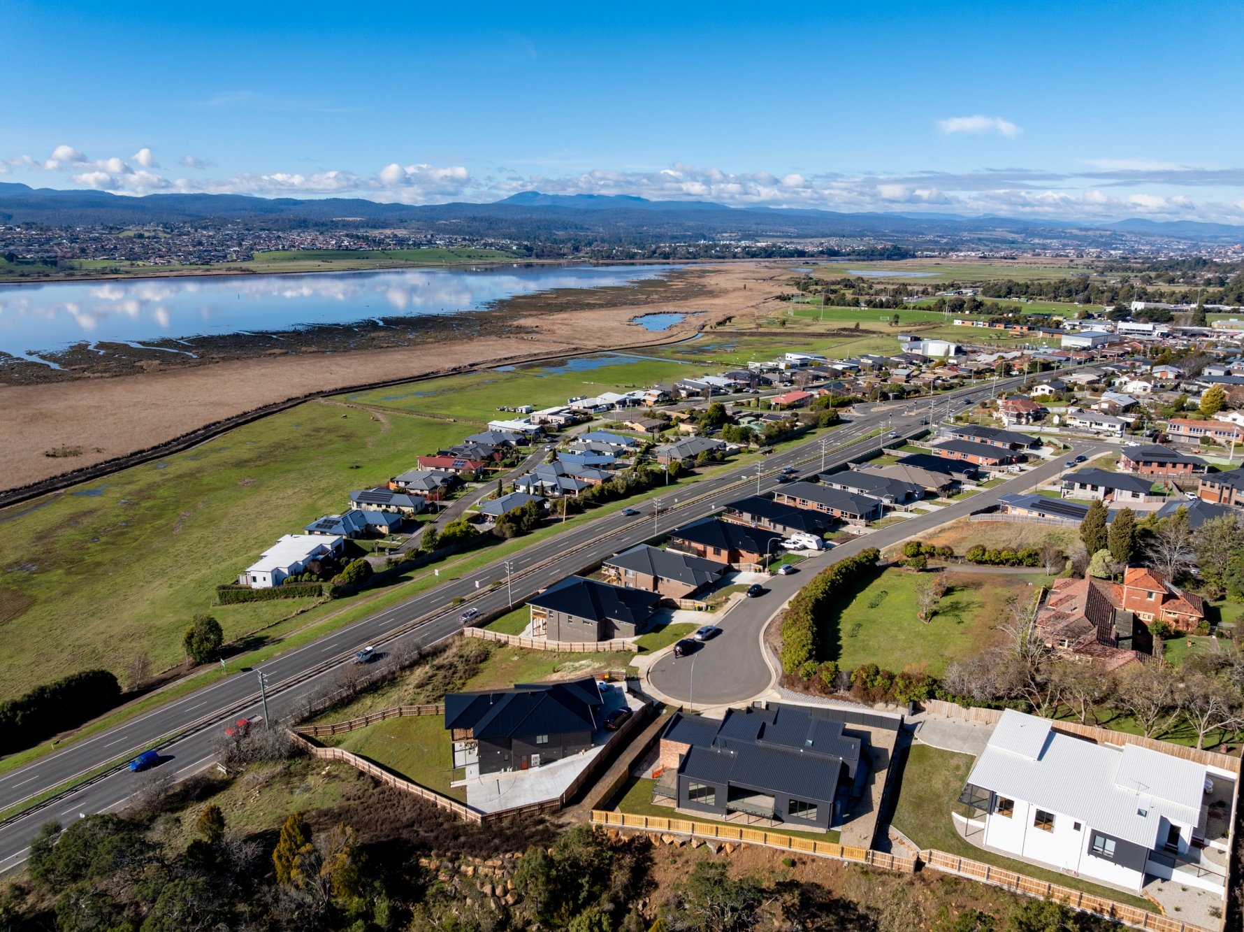 23 Tamar Island Court, Riverside