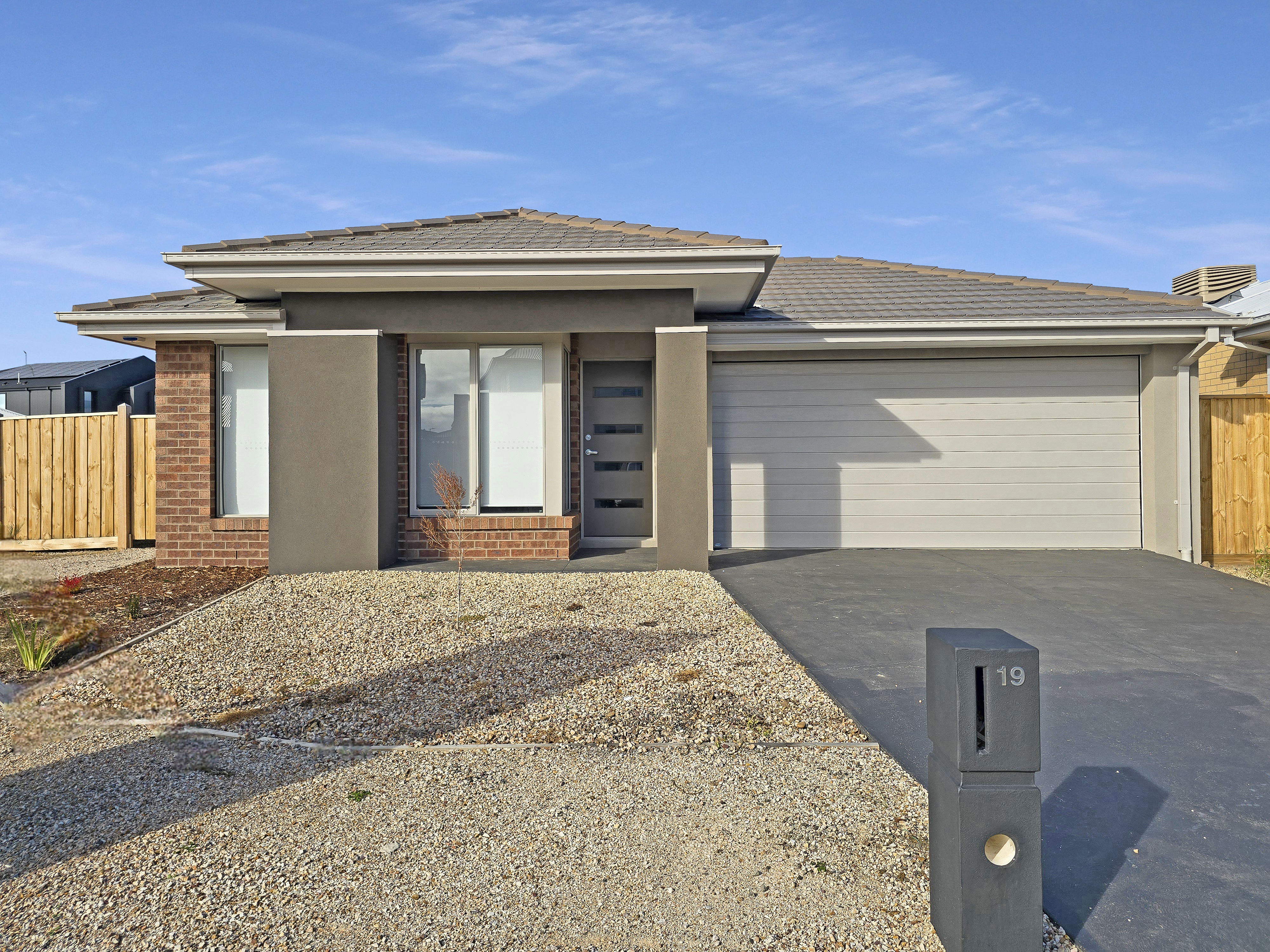 19 Marentelli Avenue