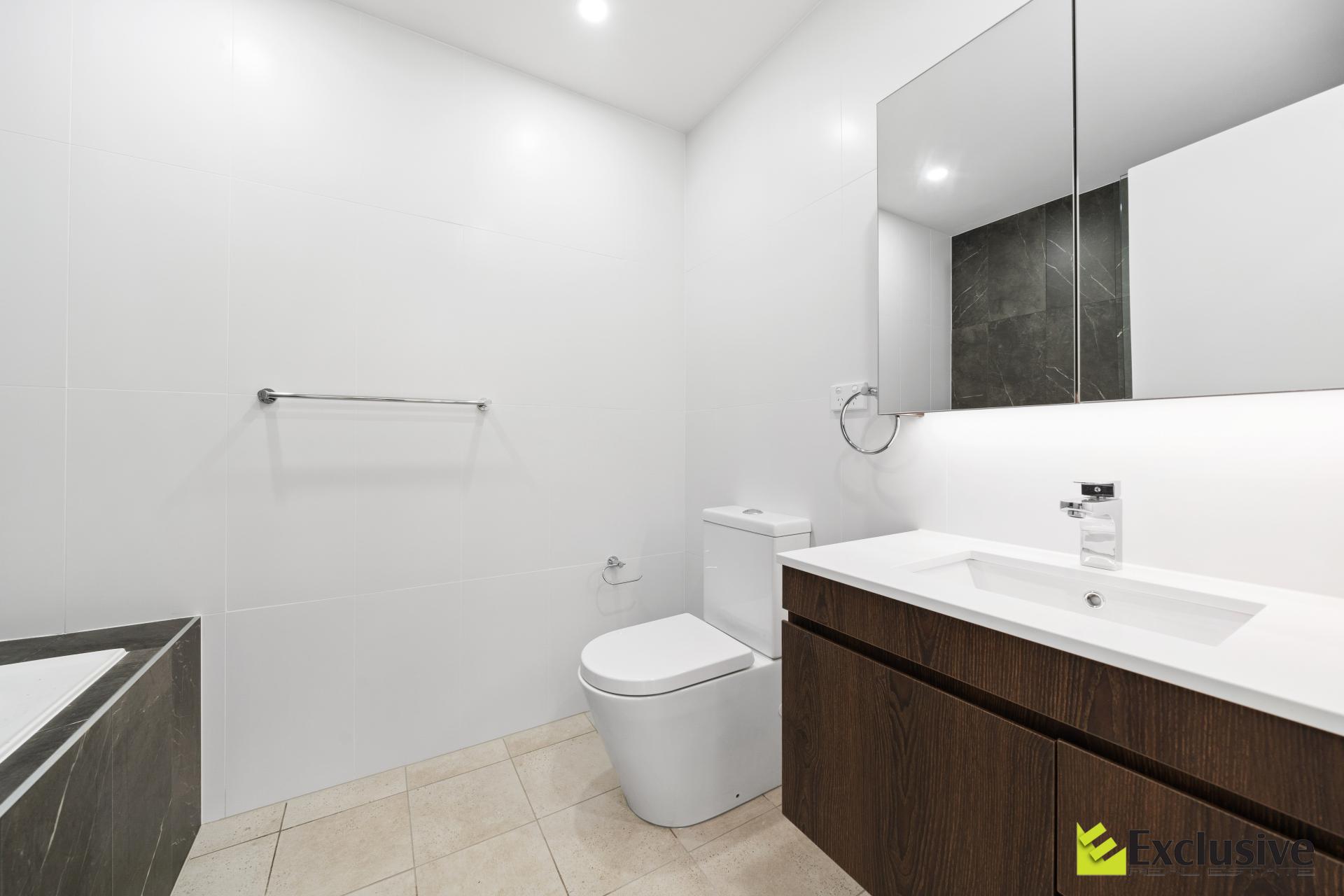 A205 / 98 Lakeside Parade, Jordan Springs