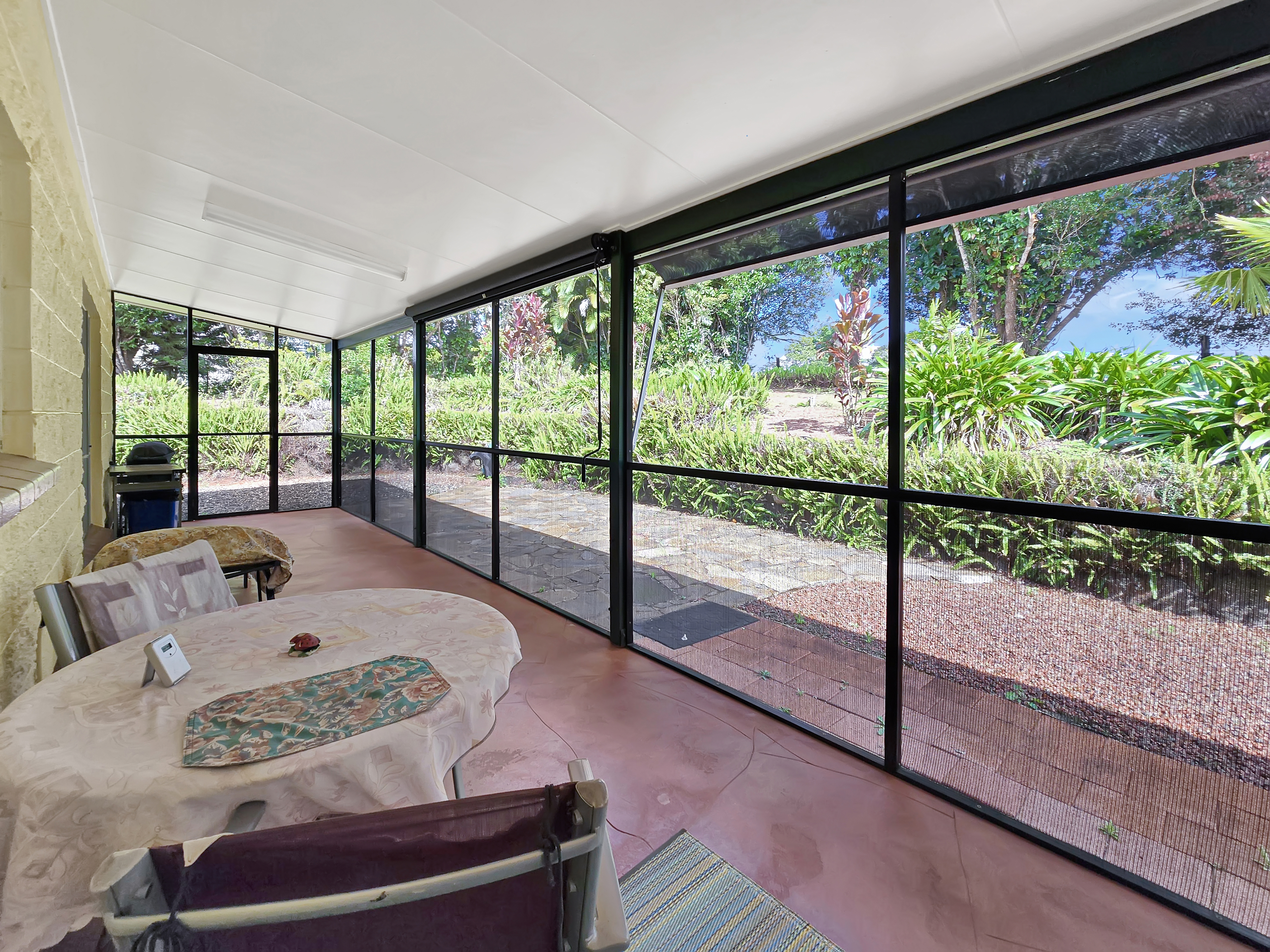 93 Lakes Drive, Lake Eacham