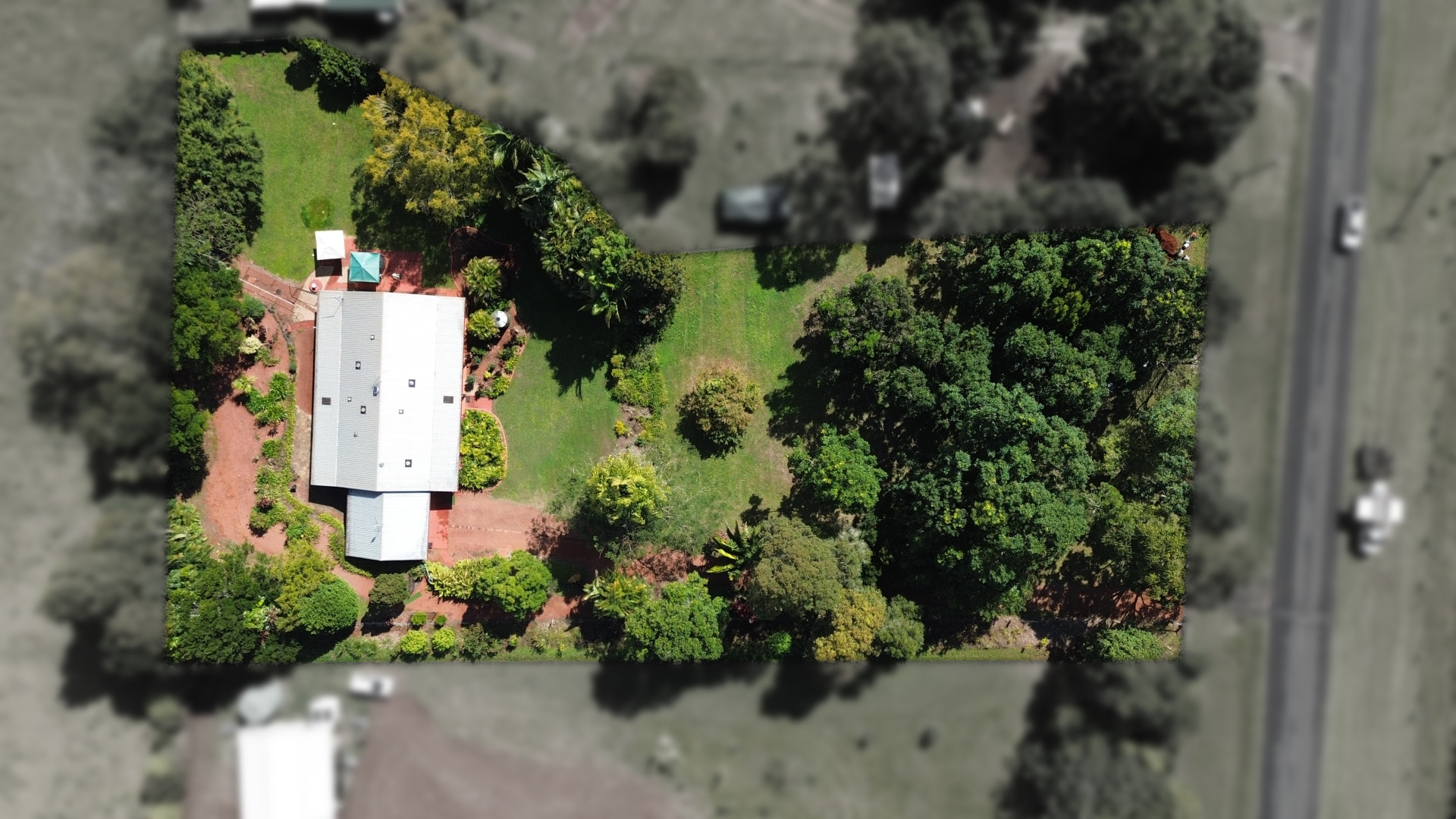 93 Lakes Drive, Lake Eacham