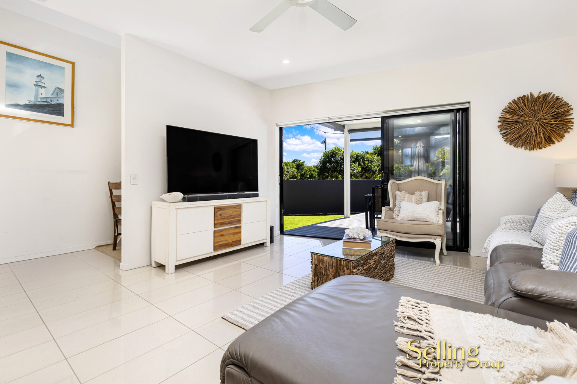 7 Marina Court, Hope Island