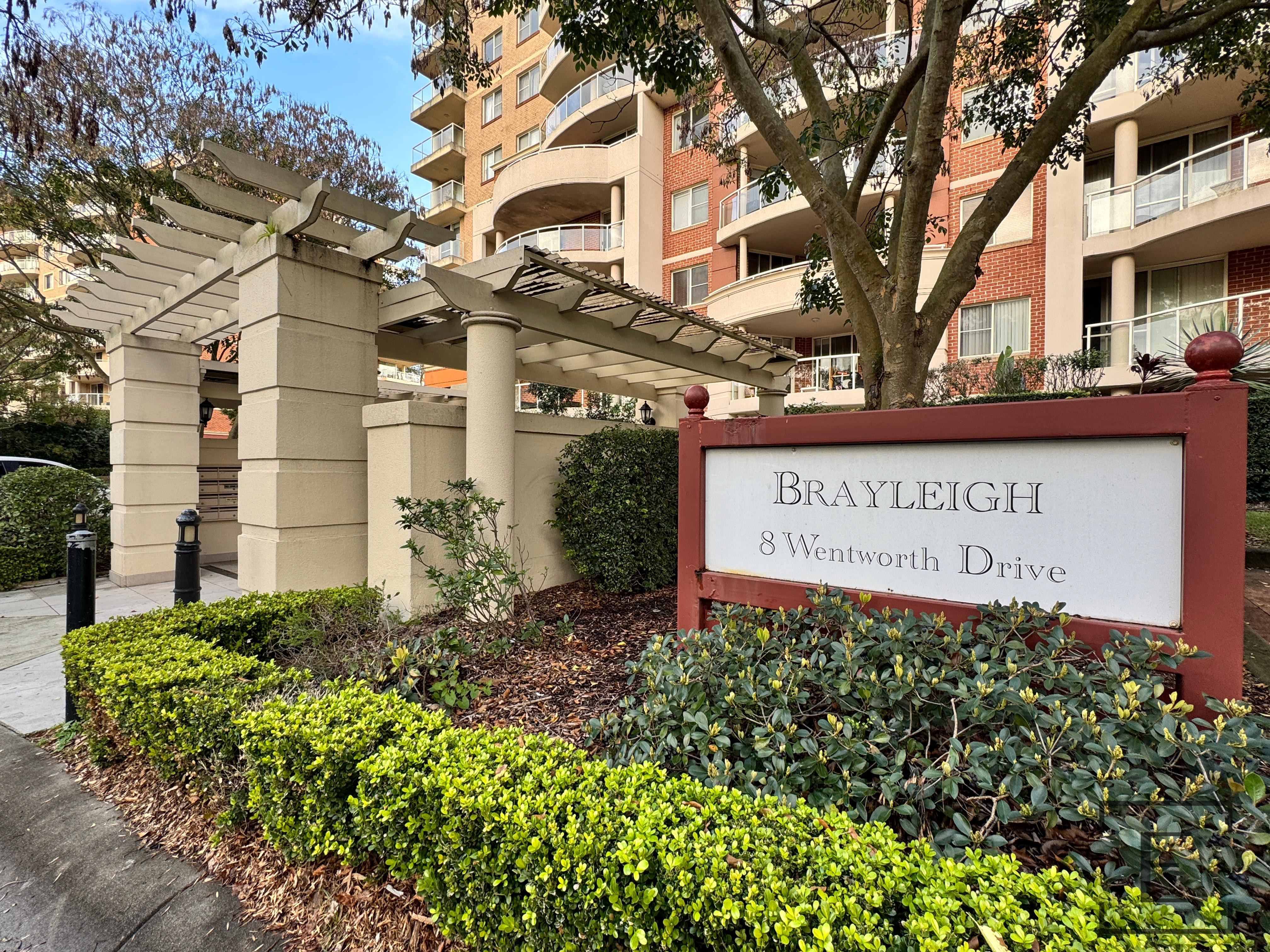 607 / 8 Wentworth Drive, Liberty Grove