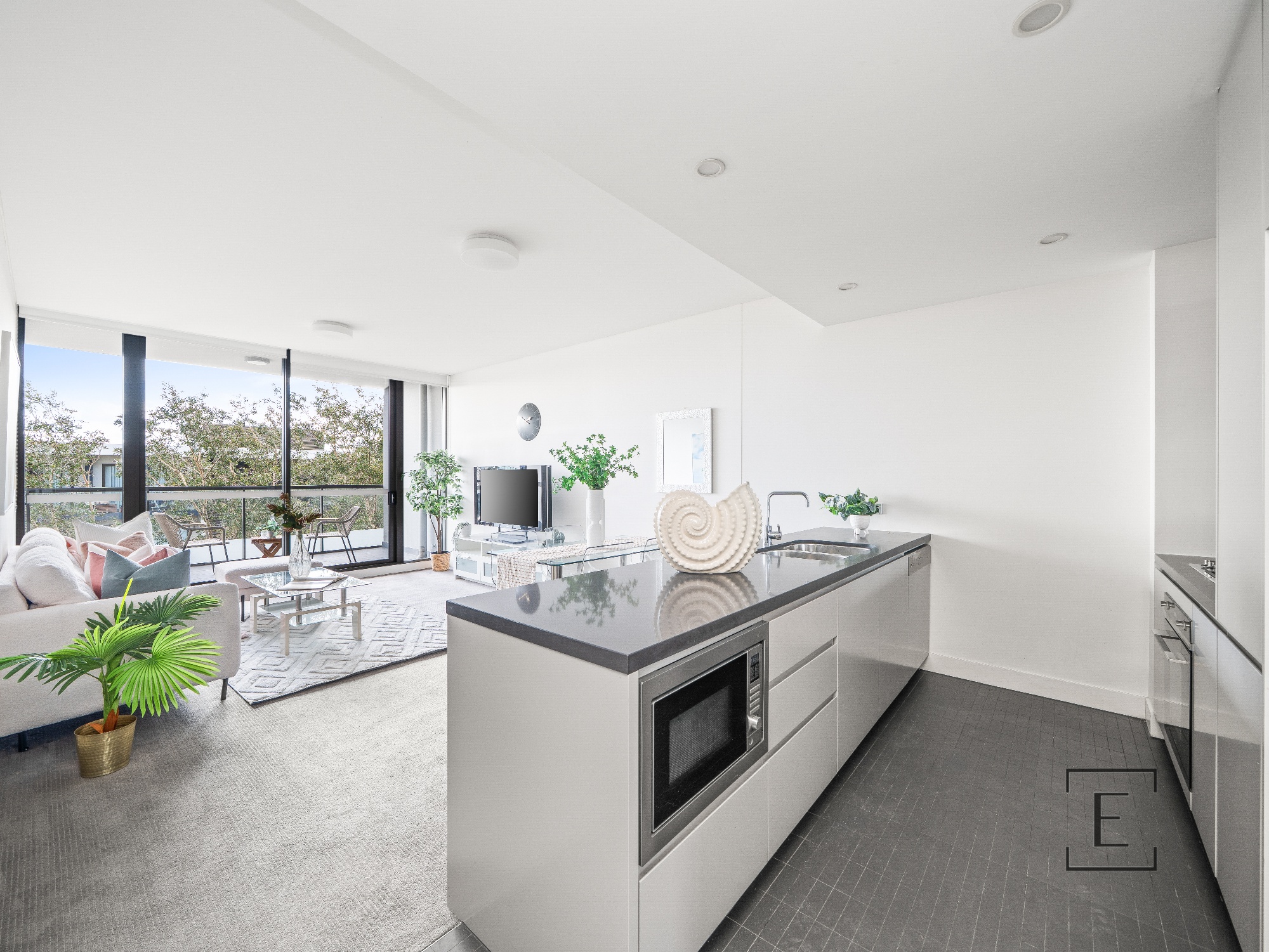 D504 / 14J Mentmore Avenue, Rosebery