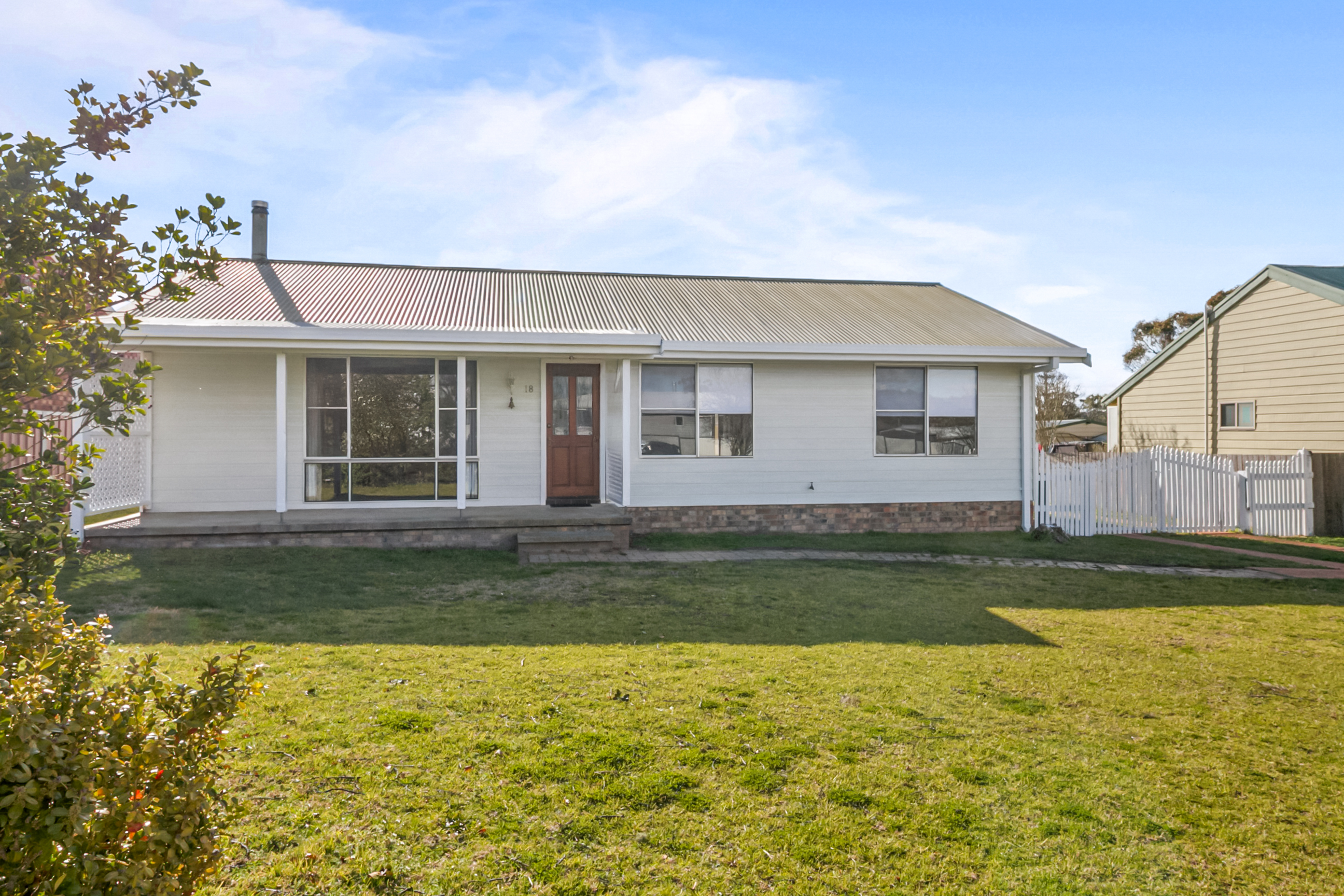 18 Everett Street, URALLA