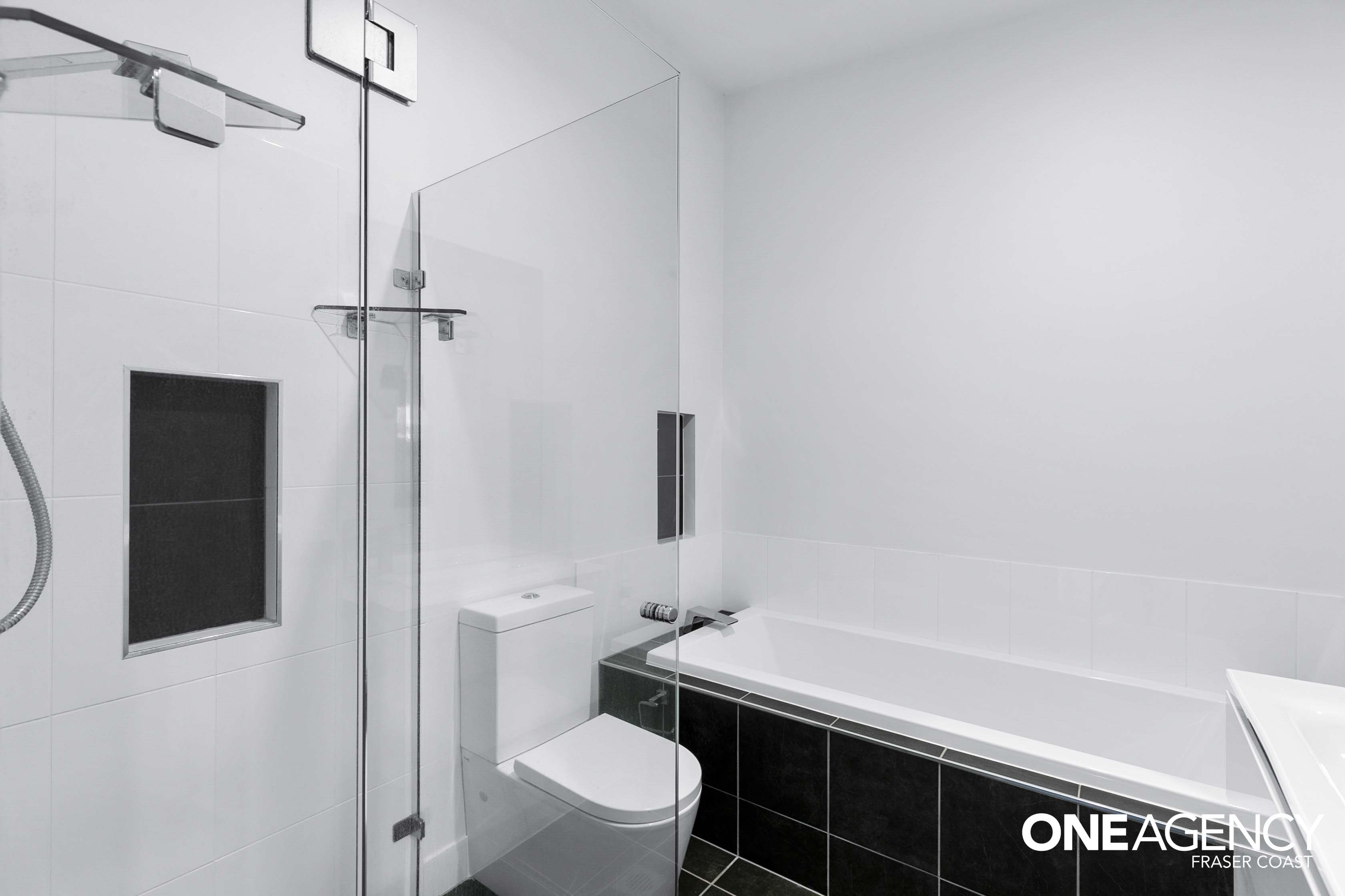2 / 104 Torquay Road, Scarness