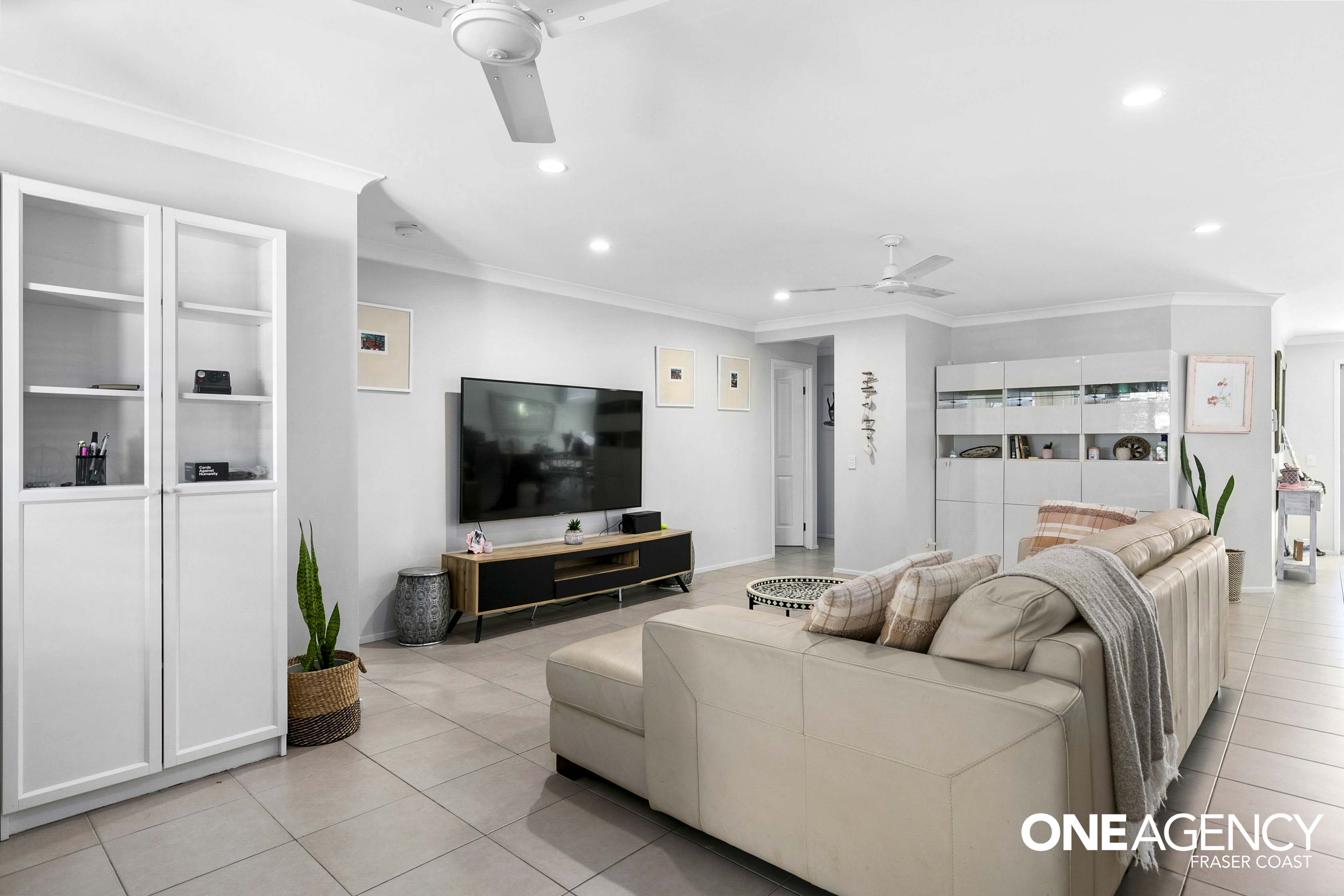 110 / 230 Pulgul Street, Urangan