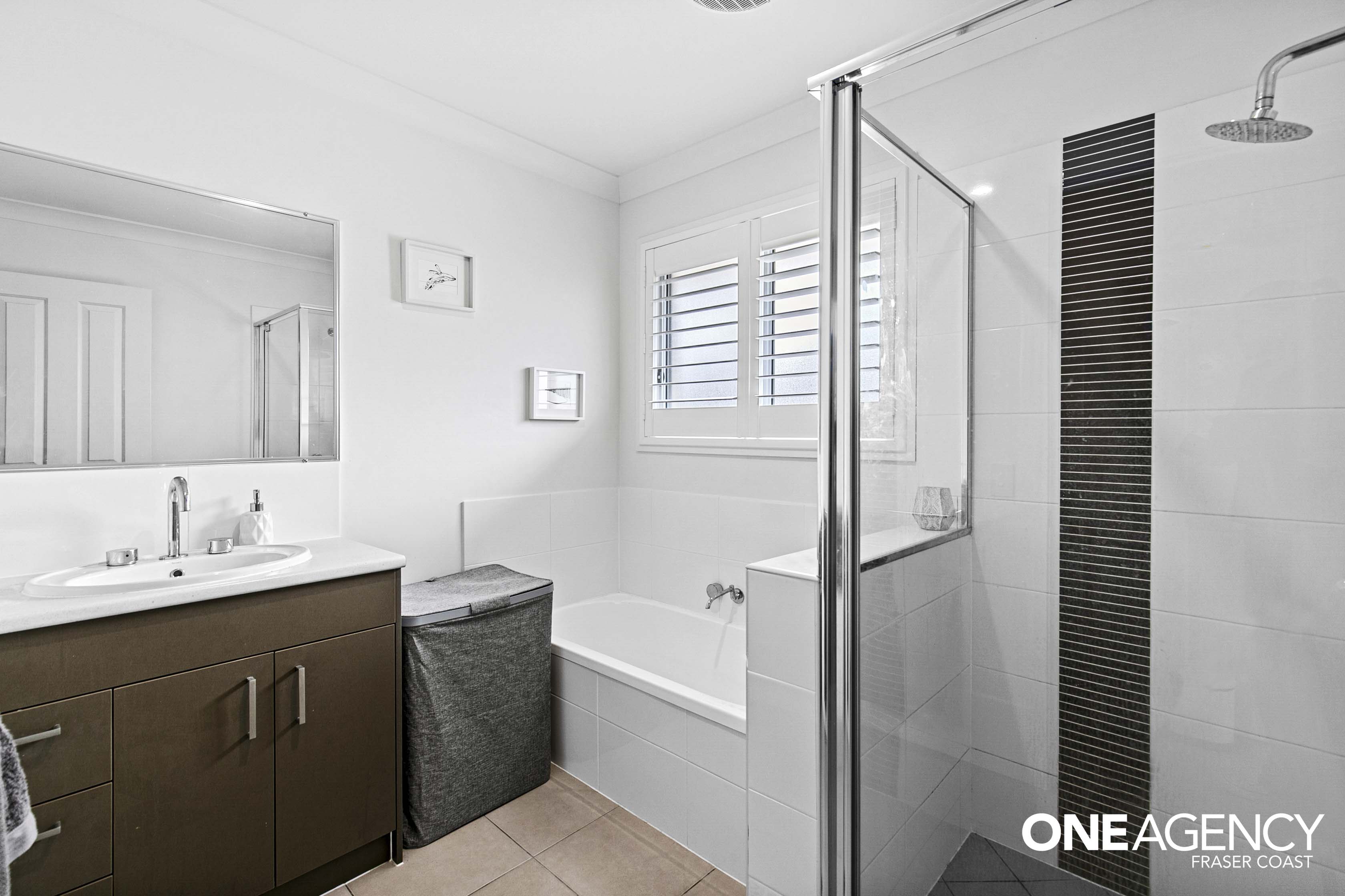 110 / 230 Pulgul Street, Urangan