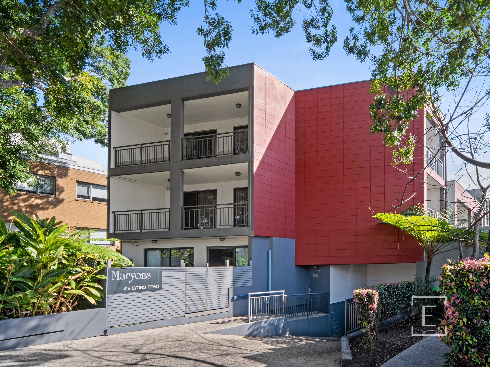 4 / 418 Lyons Road, Five Dock