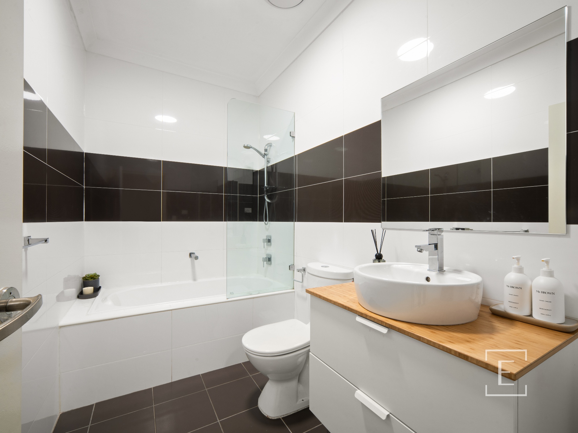 4 / 418 Lyons Road, Five Dock