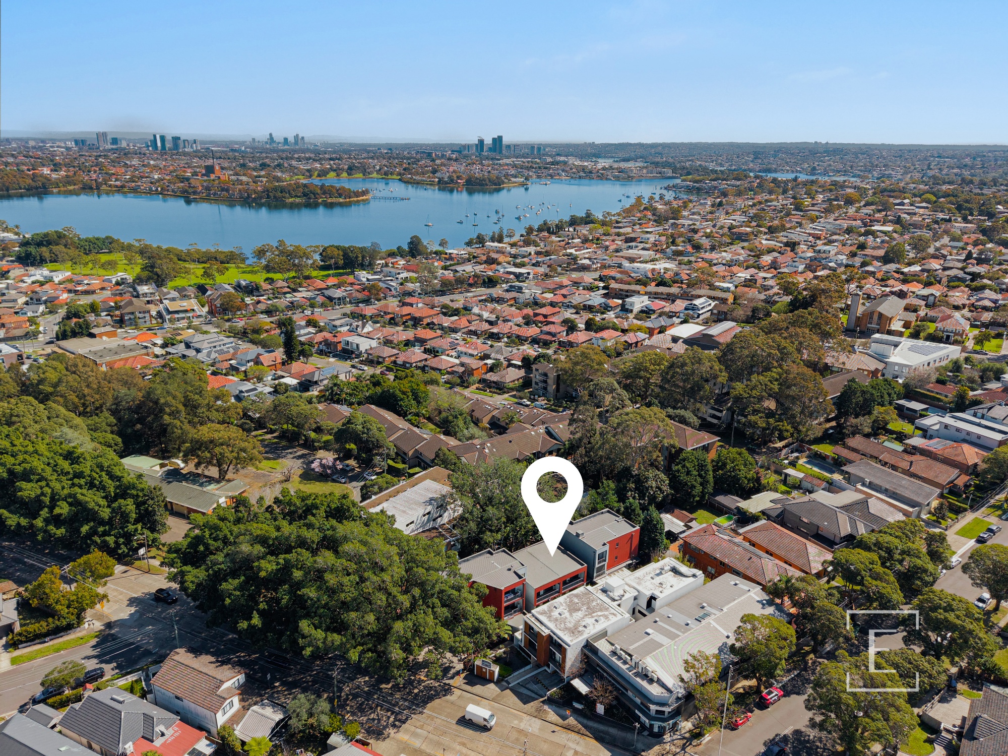 4 / 418 Lyons Road, Five Dock