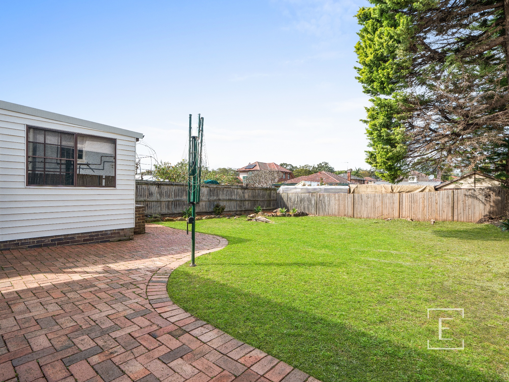 84 Nirranda Street, Concord West