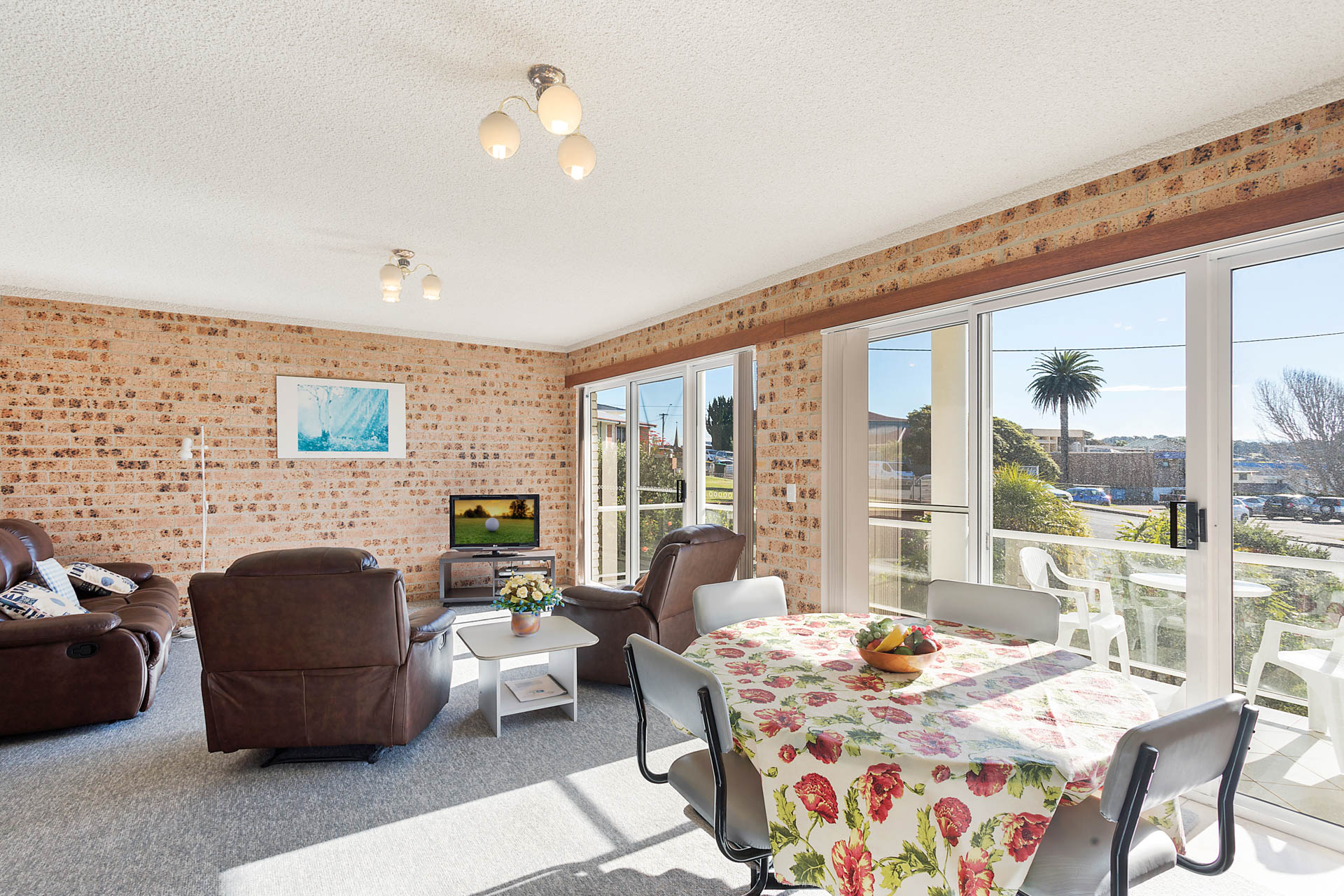 2 / 4 Montague Street, Narooma