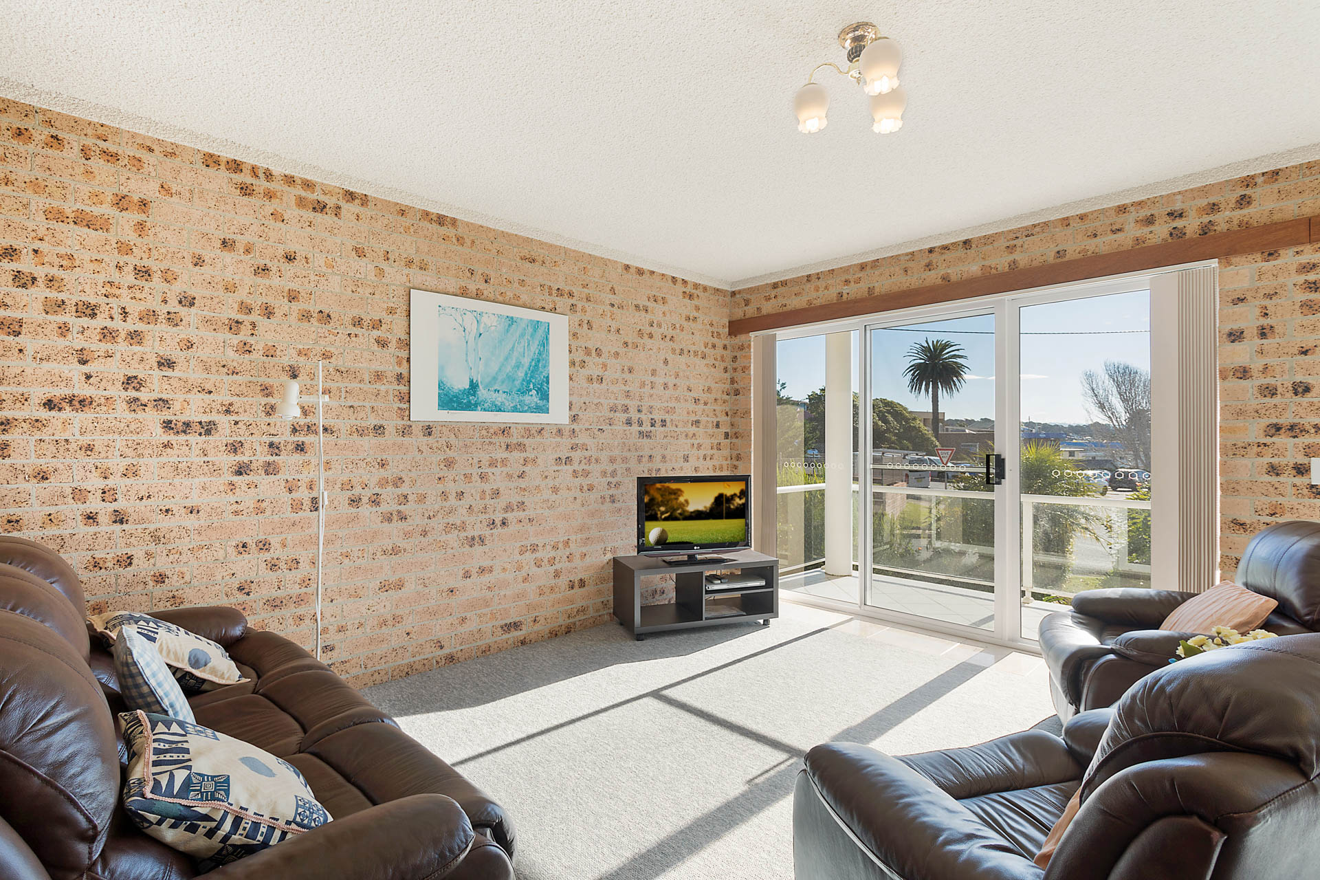 2 / 4 Montague Street, Narooma