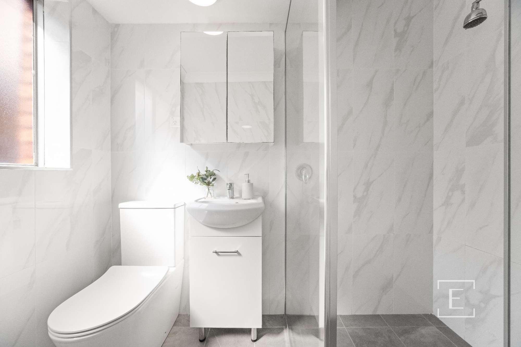 2 / 6 Punt Road, Gladesville