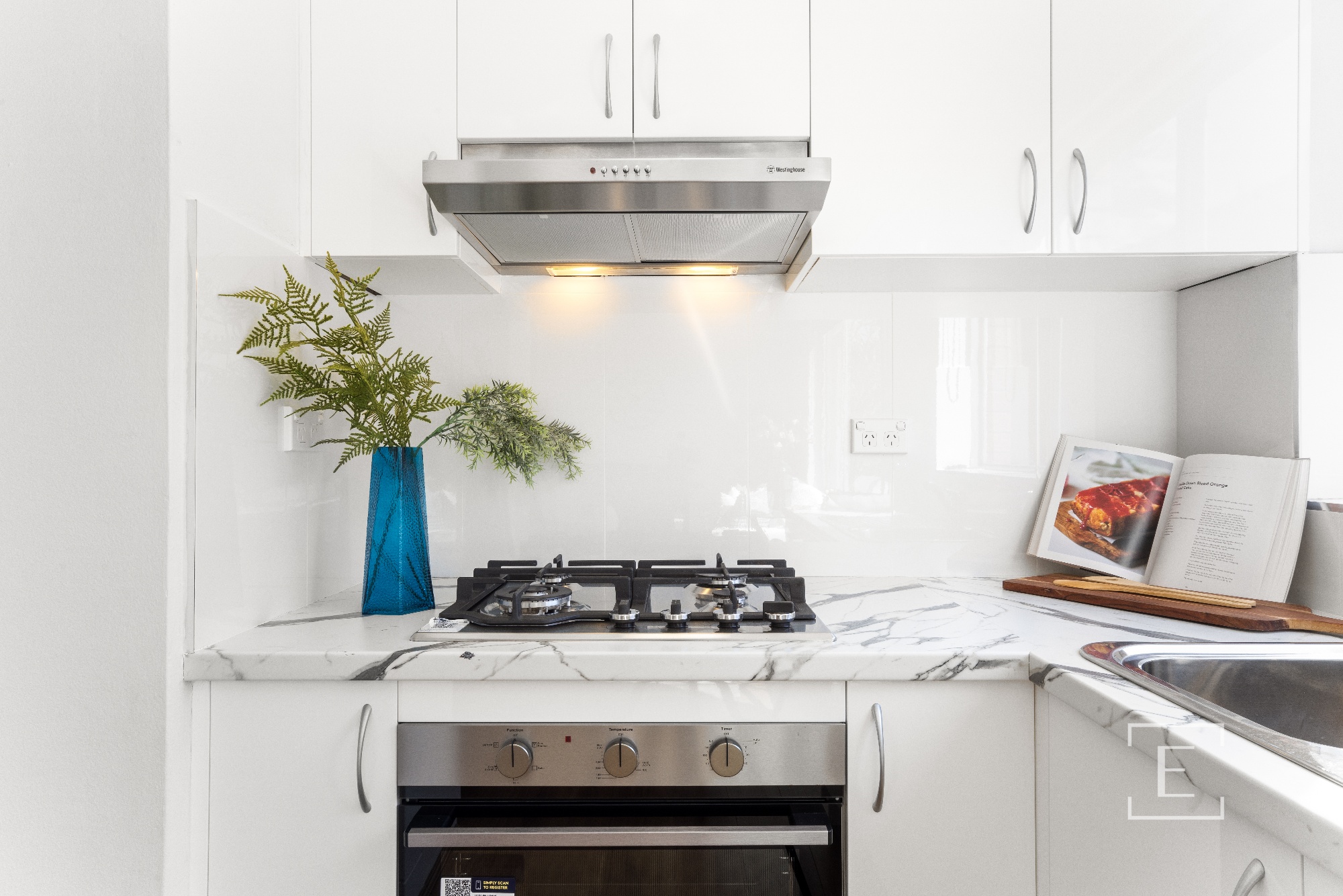 2 / 6 Punt Road, Gladesville