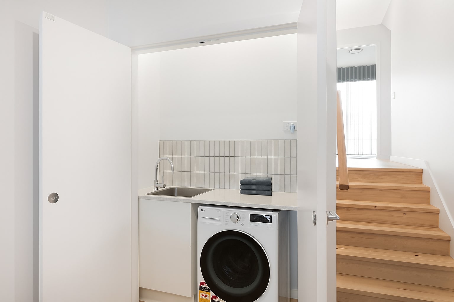 73 Dalmeny Drive, Kianga