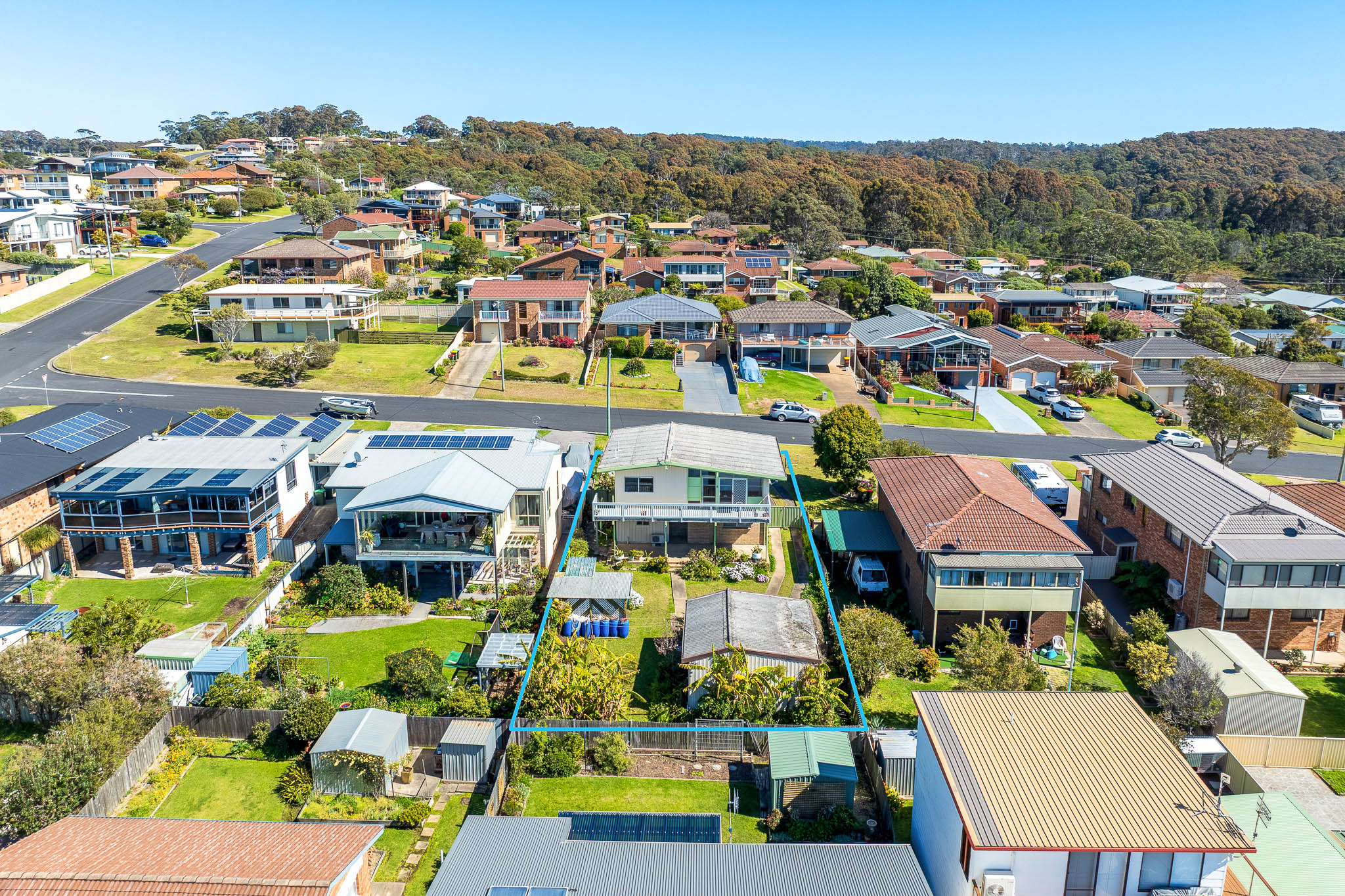 28 Sunset Boulevard, Kianga