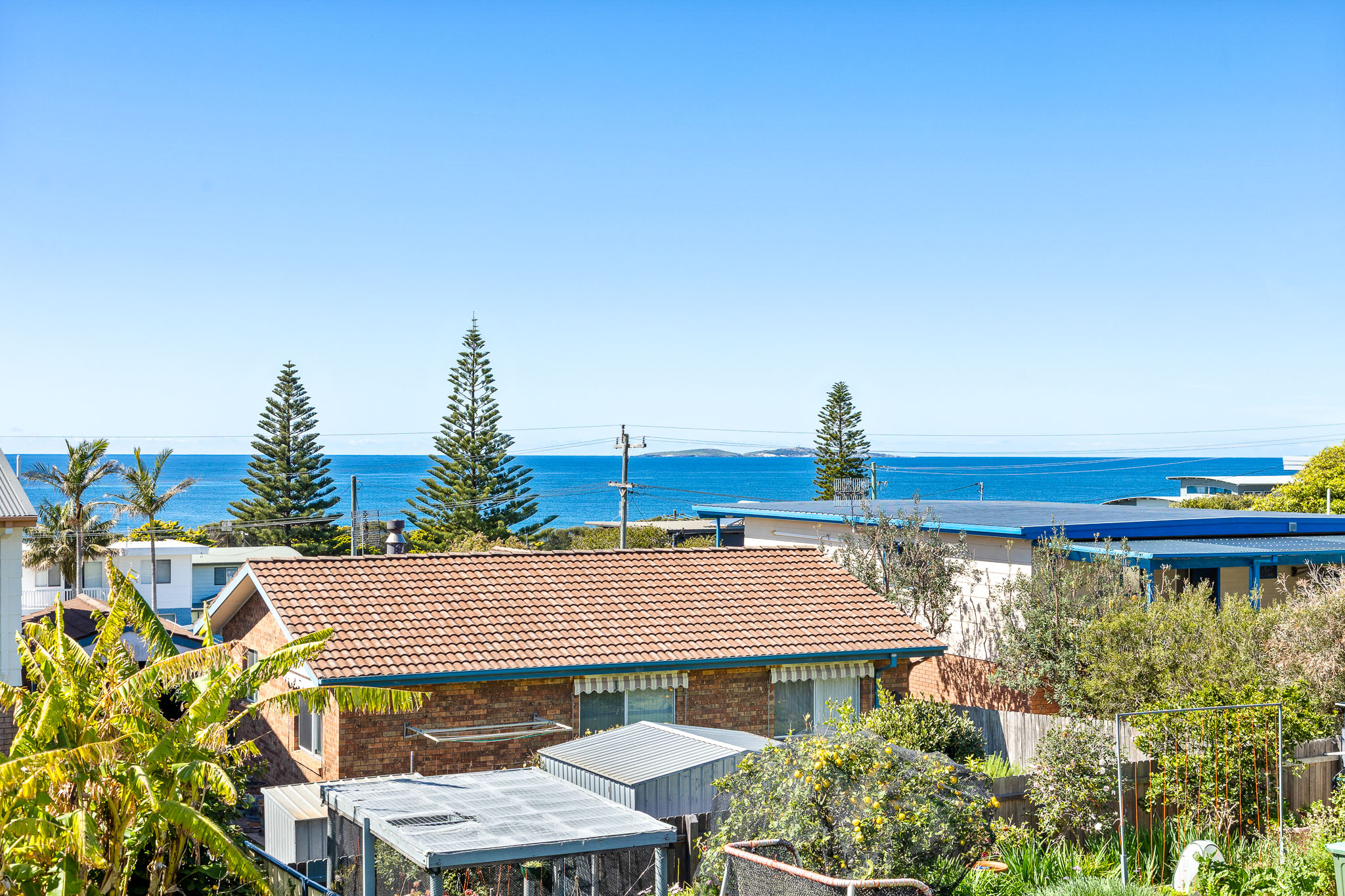 28 Sunset Boulevard, Kianga