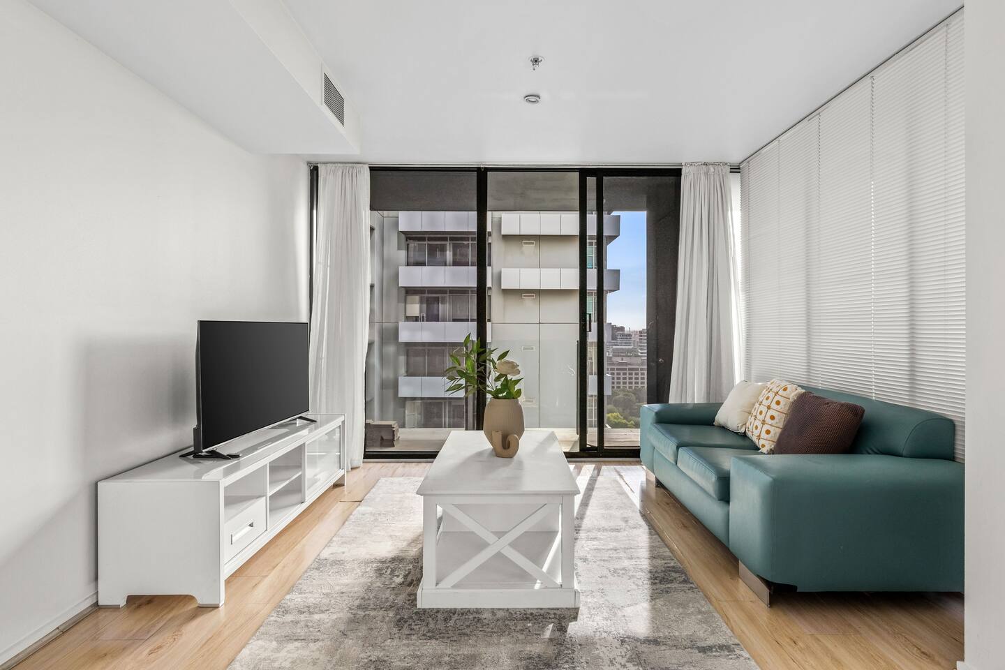 Sophisticated Urban Living in the Heart of the CBD