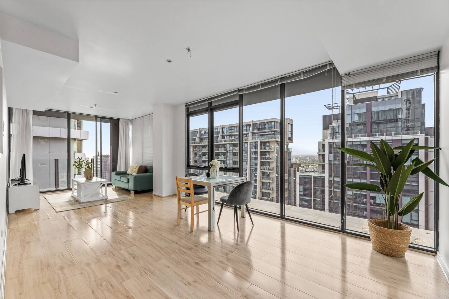 Sophisticated Urban Living in the Heart of the CBD