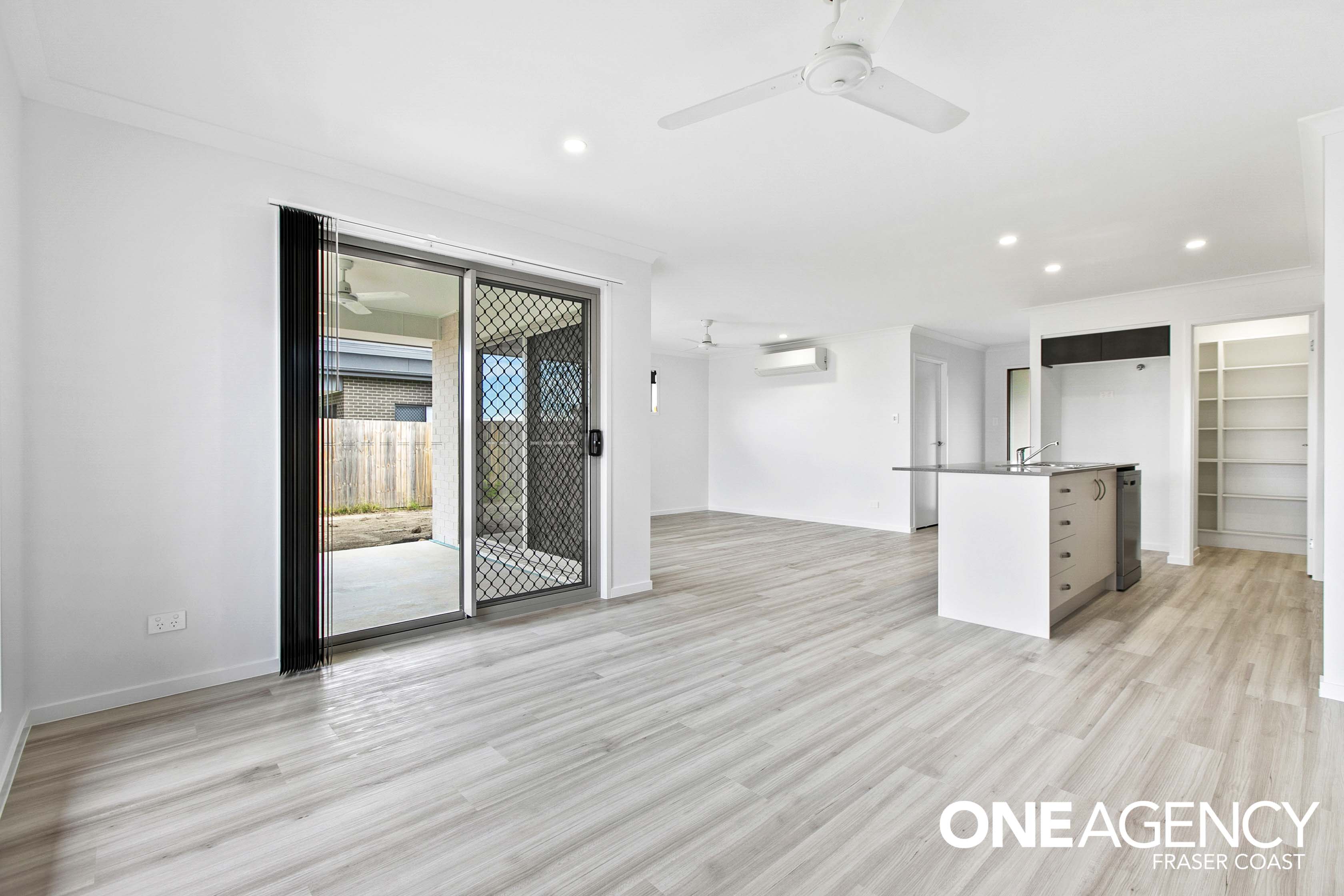 15 Sailaway Circuit, Eli Waters