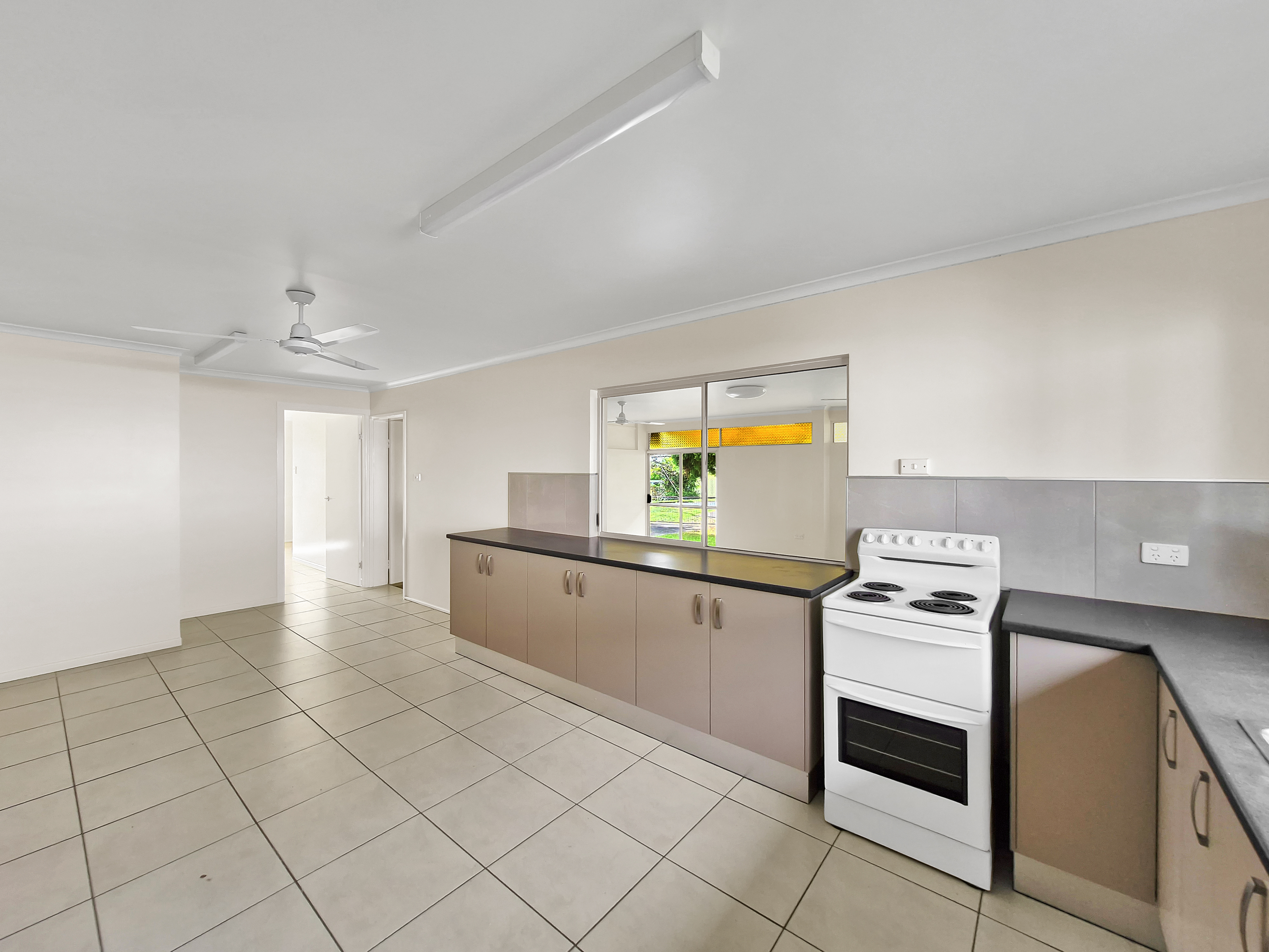 17 Fifth Avenue, Atherton