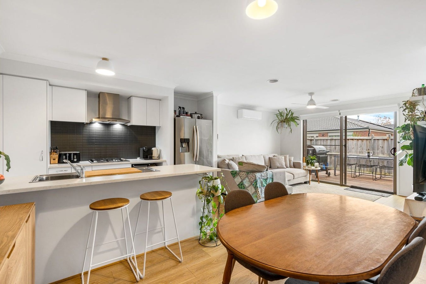 Listing image for 60 Precinct Road, CHARLEMONT  VIC  3217