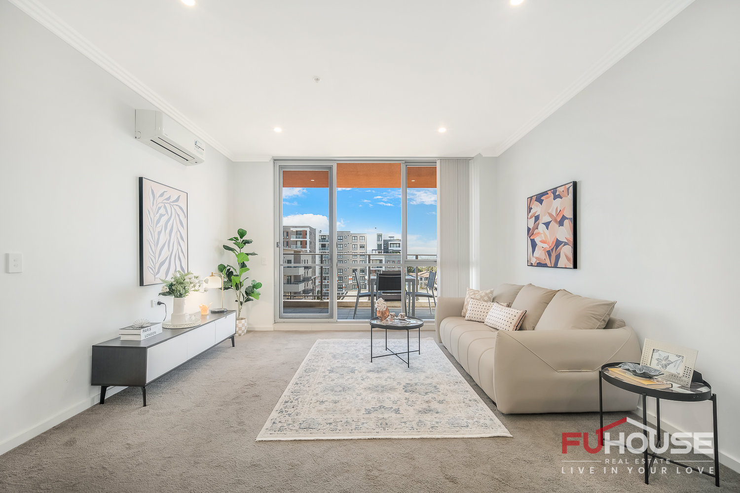 501 / 15 Bigge Street - Lightbox View 3