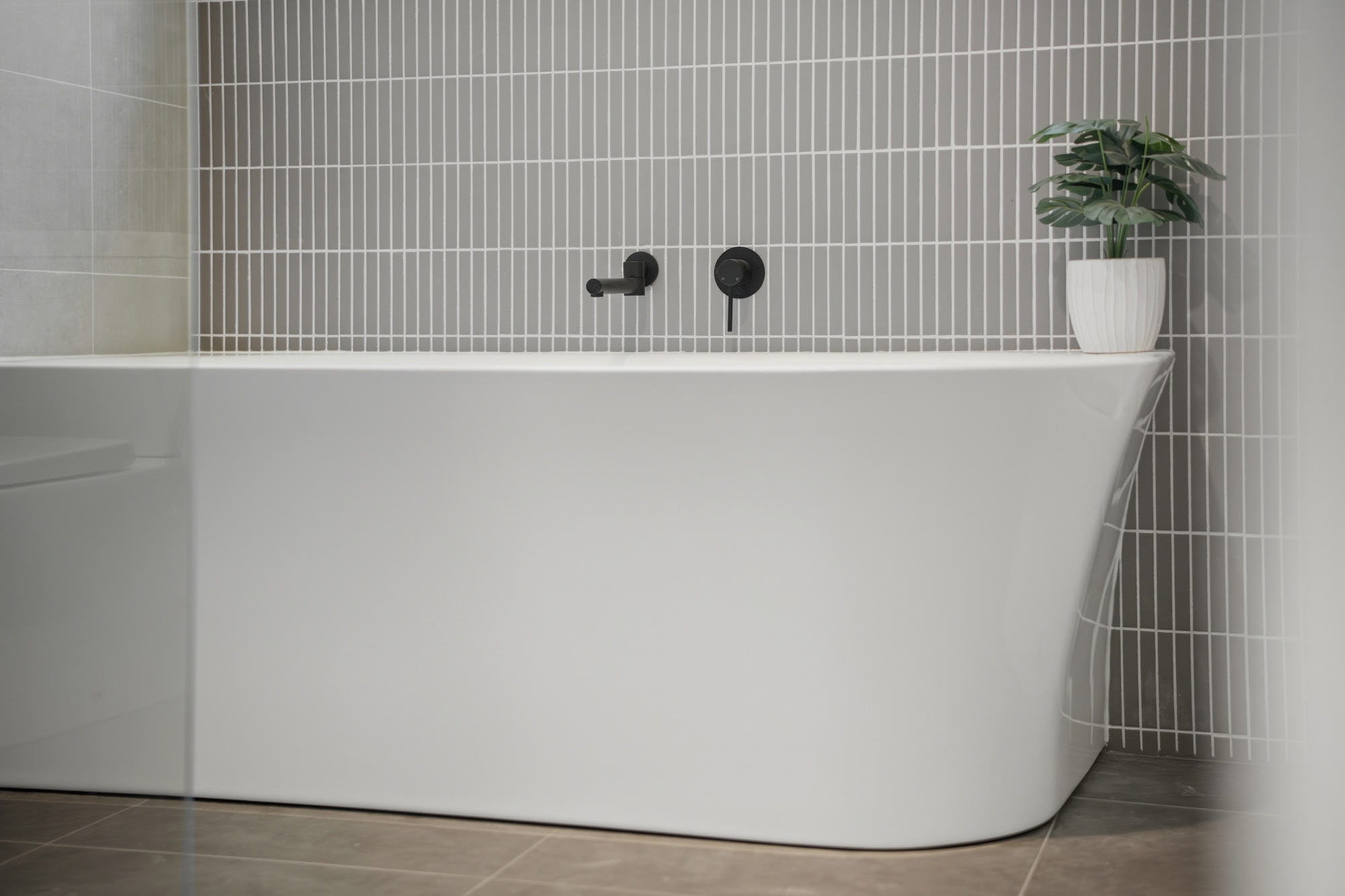 2 / 168 Agnes Street, George Town