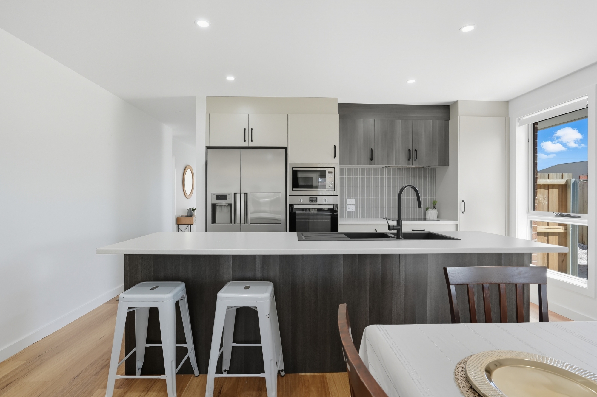 2 / 168 Agnes Street, George Town