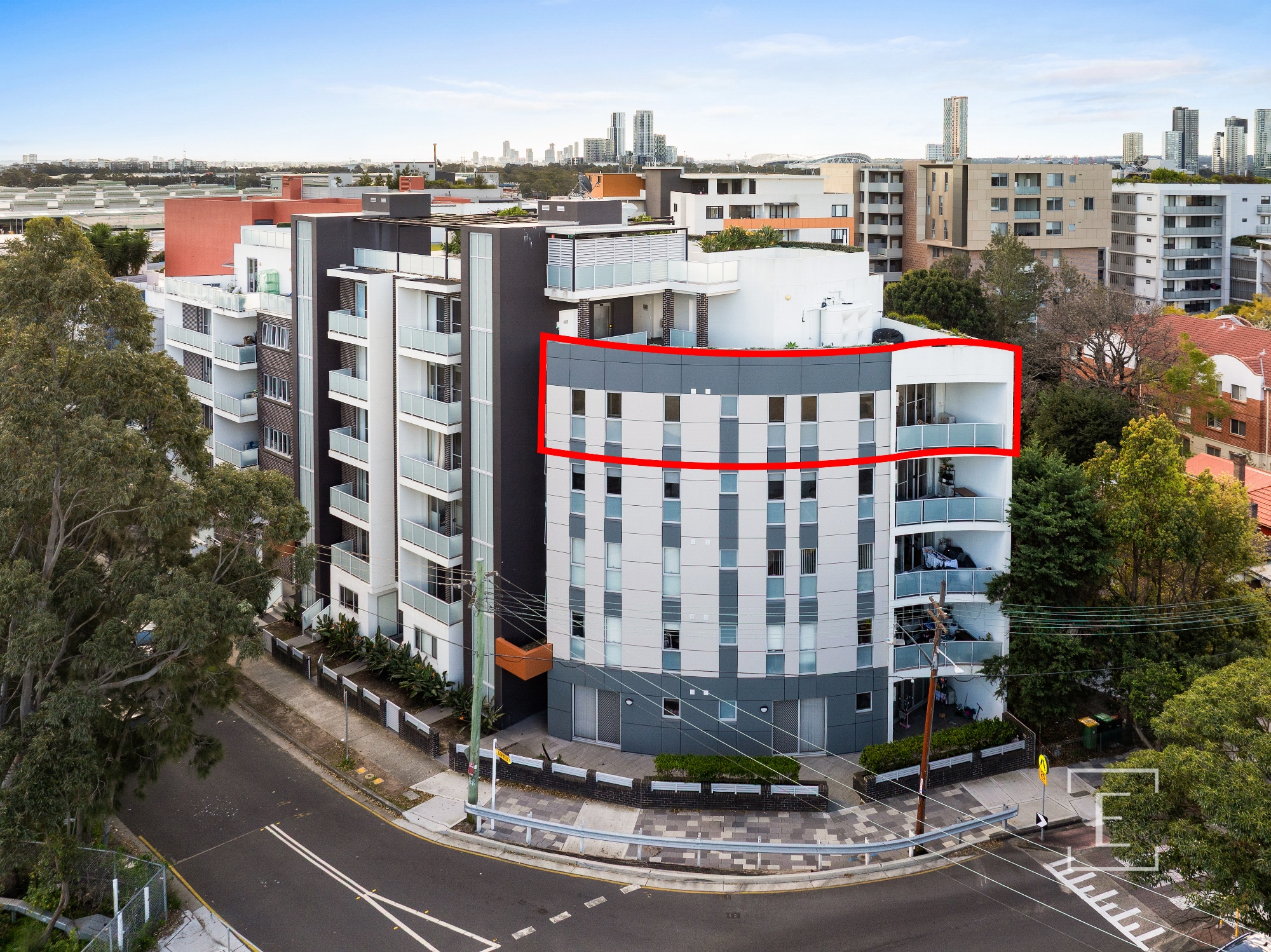 33 / 50 Loftus Crescent, Homebush