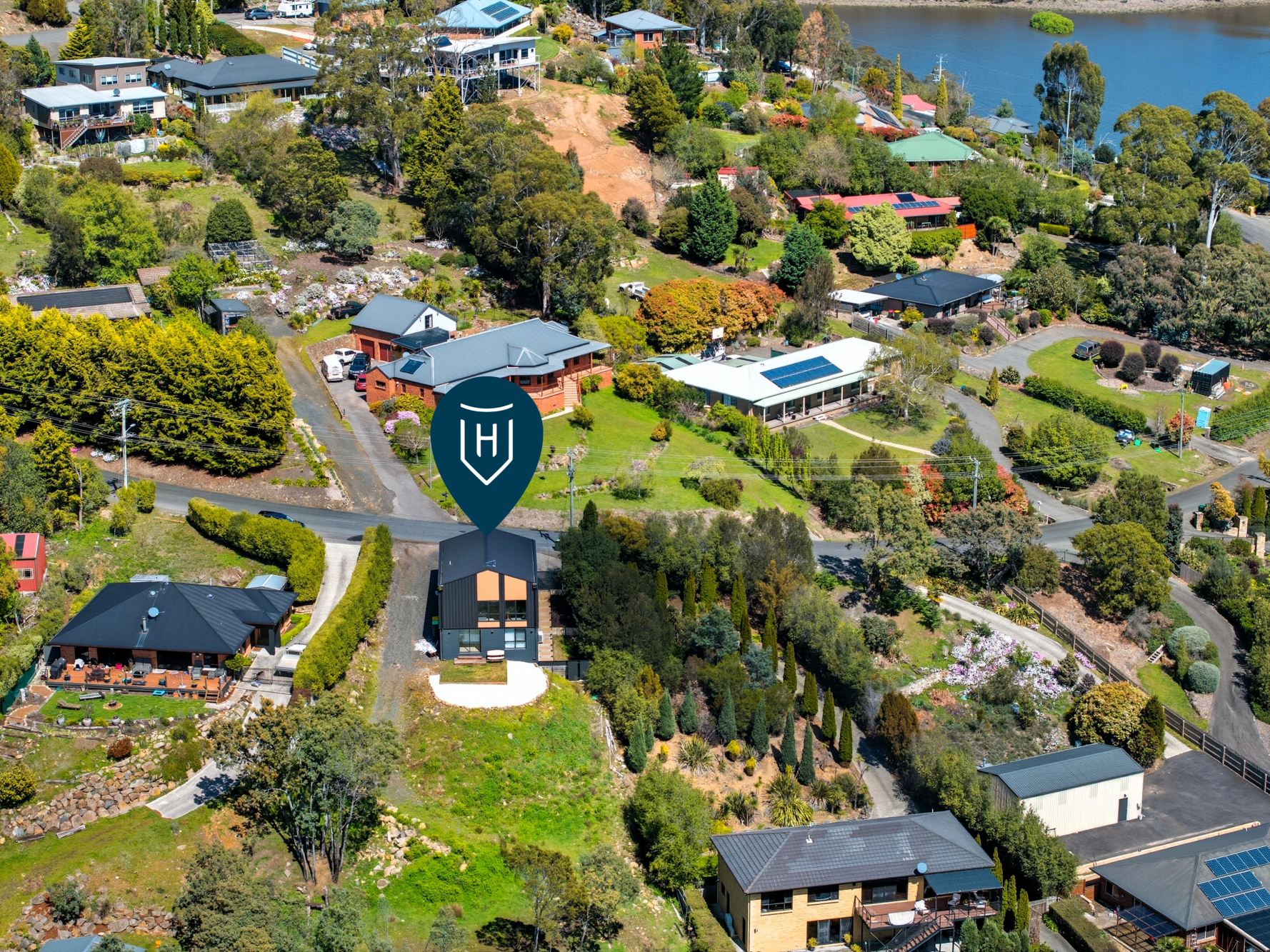 122 Blackstone Road, Blackstone Heights