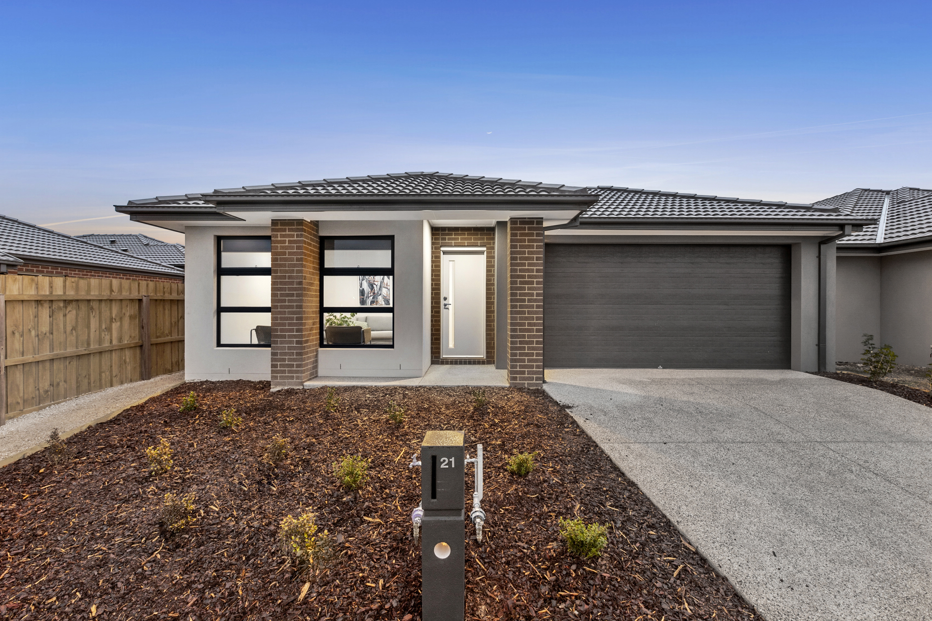 Listing image for 21 Ricky Parade, ARMSTRONG CREEK  VIC  3217