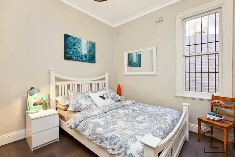 2A Yaralla Street, Newtown