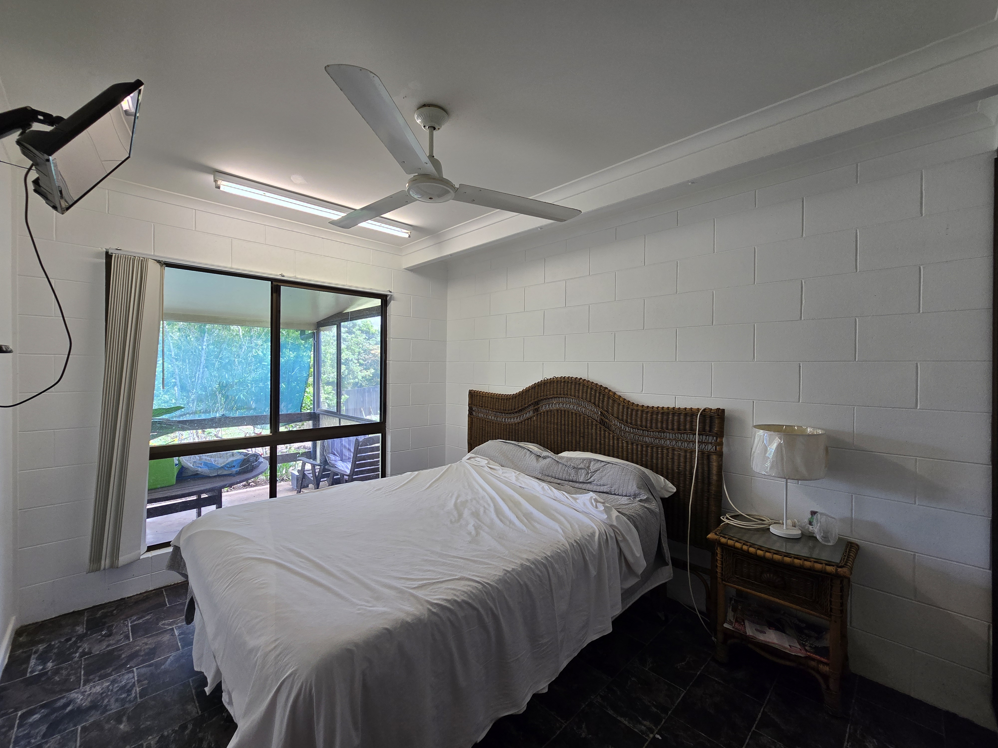 15 Twelfth Avenue, Atherton